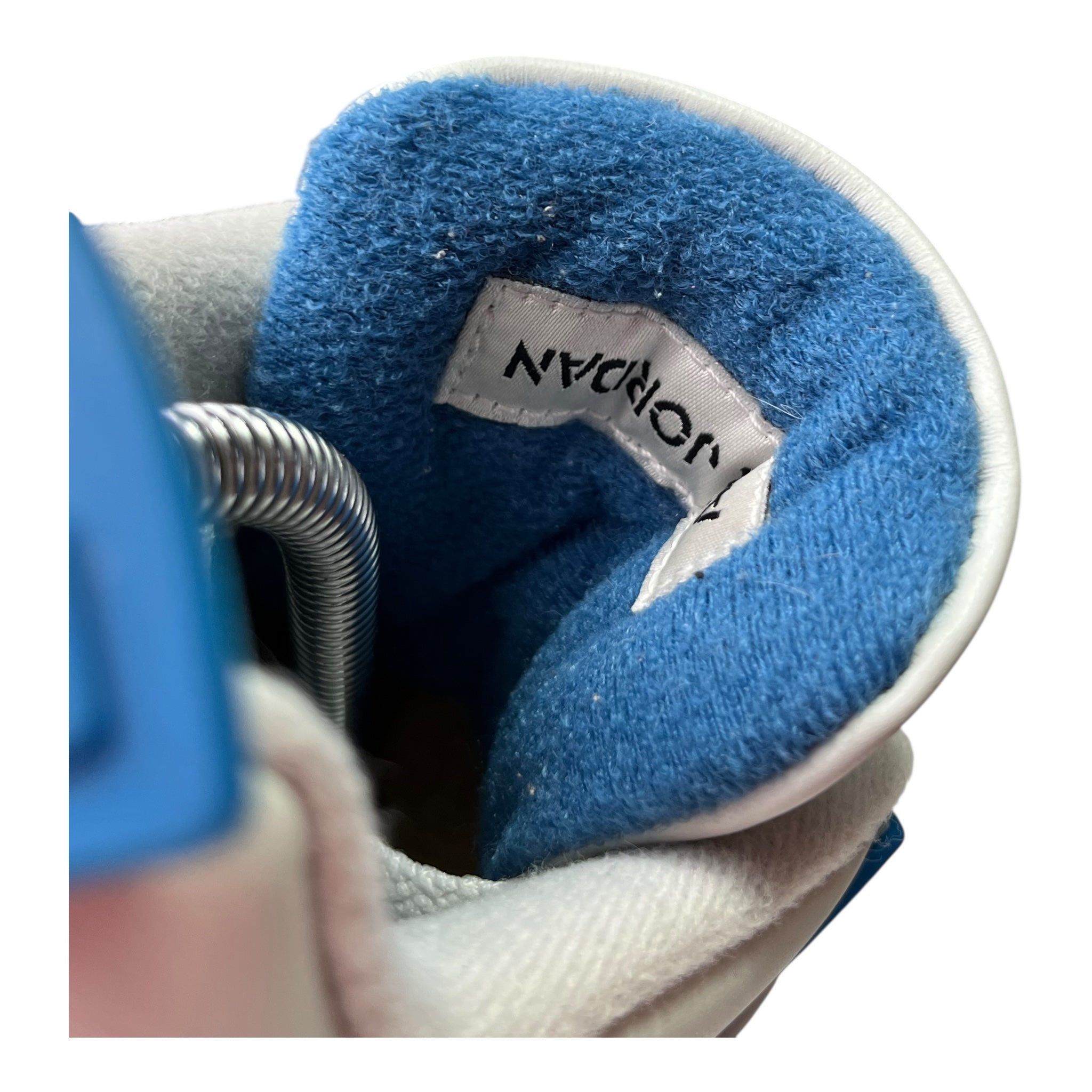 Jordan 4 Retro Military Blue (43EU)