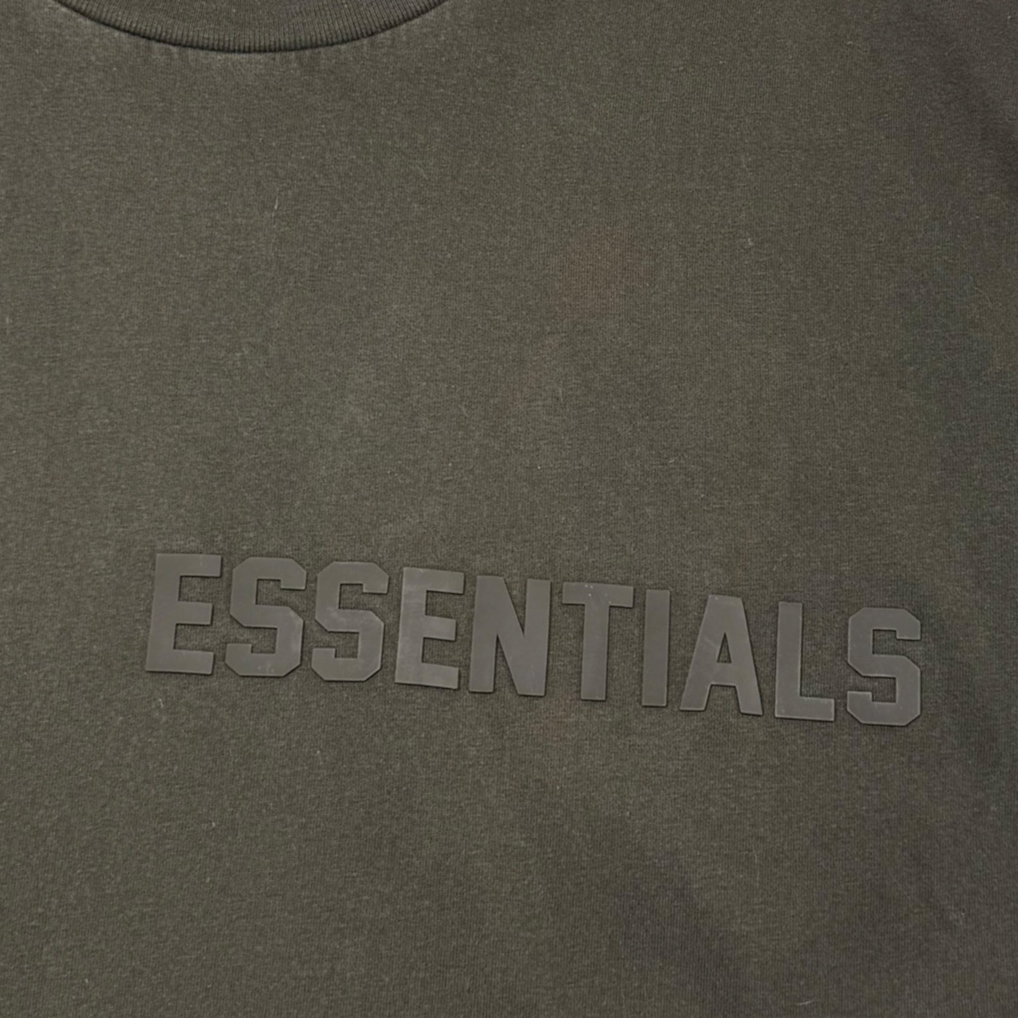 T-Shirt Essentials (M)