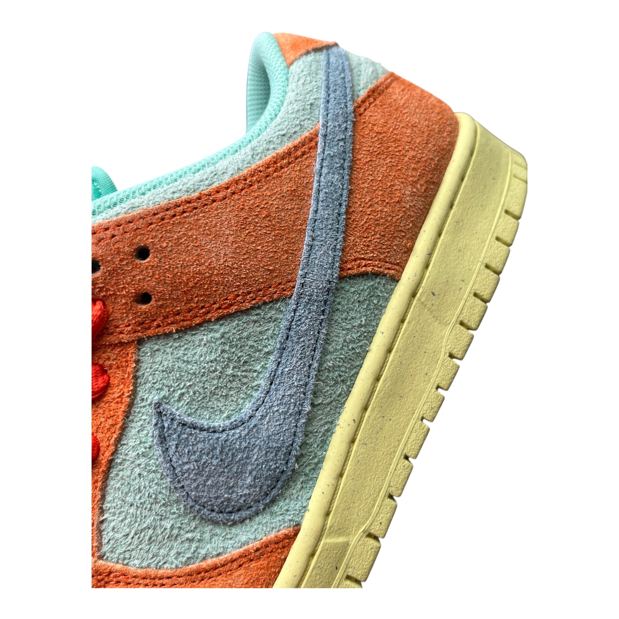 Nike Dunk Low Sb Orange Emerald Rise (44EU)