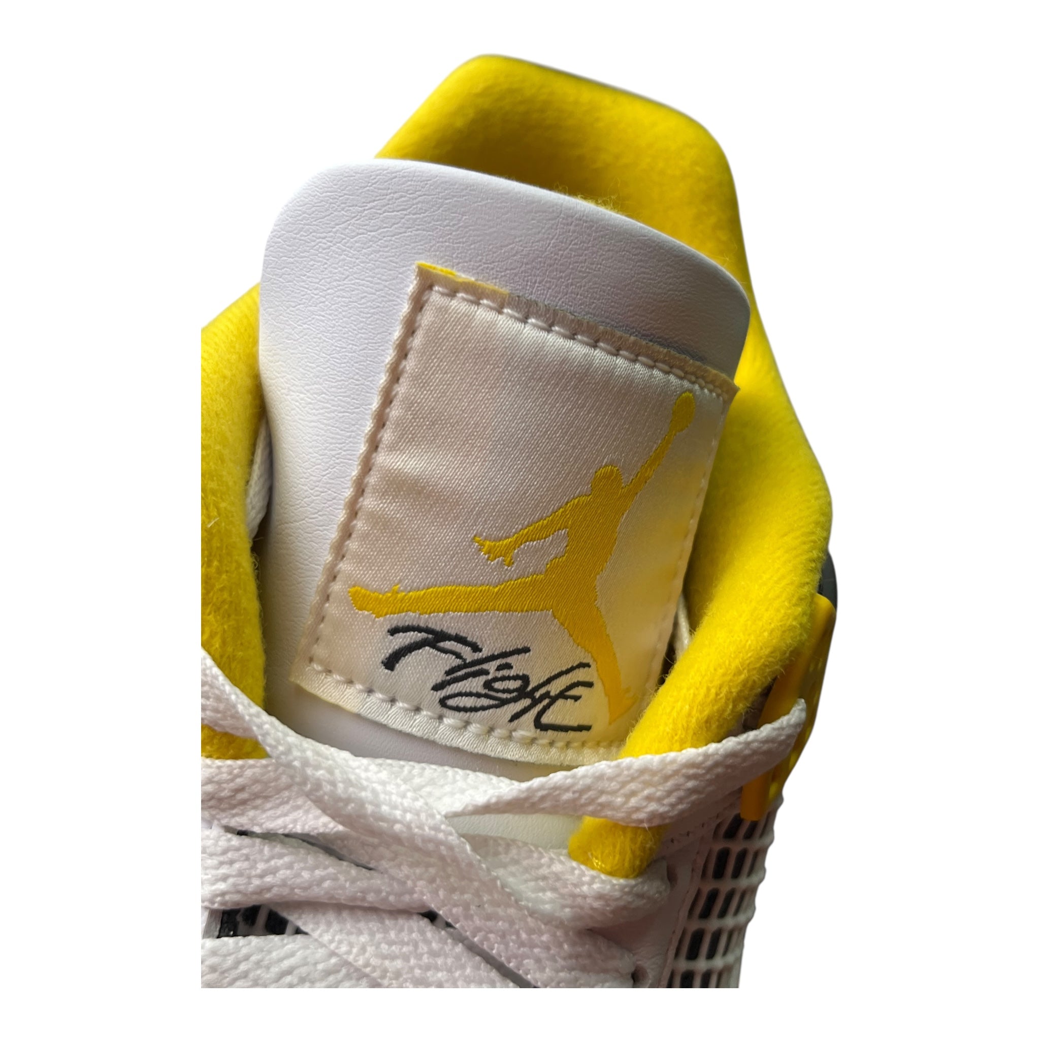 Jordan 4 Retro Vivid Sulfur (42.5EU)