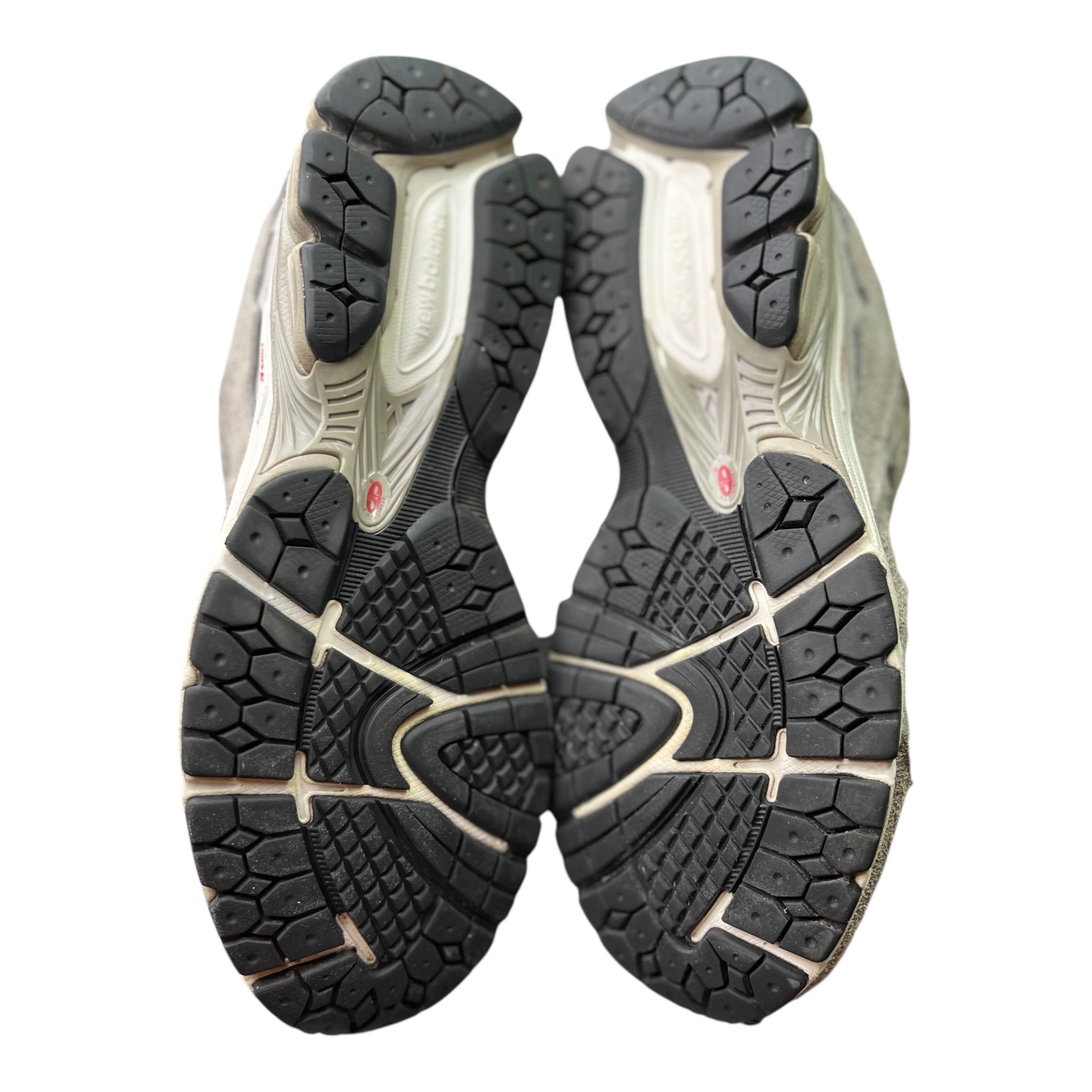 New Balance 2002R Protection Pack Grey (44.5EU)