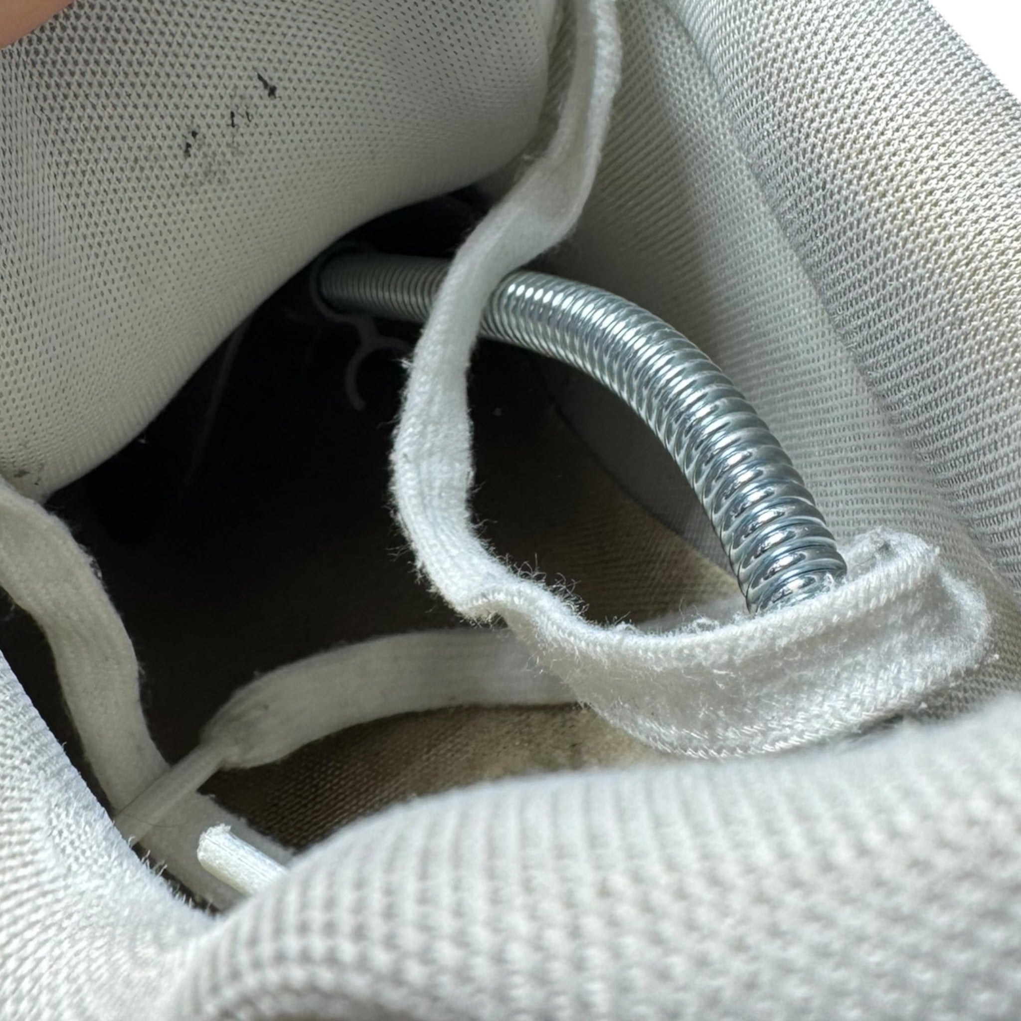 Off-White Out Off Office (44EU)