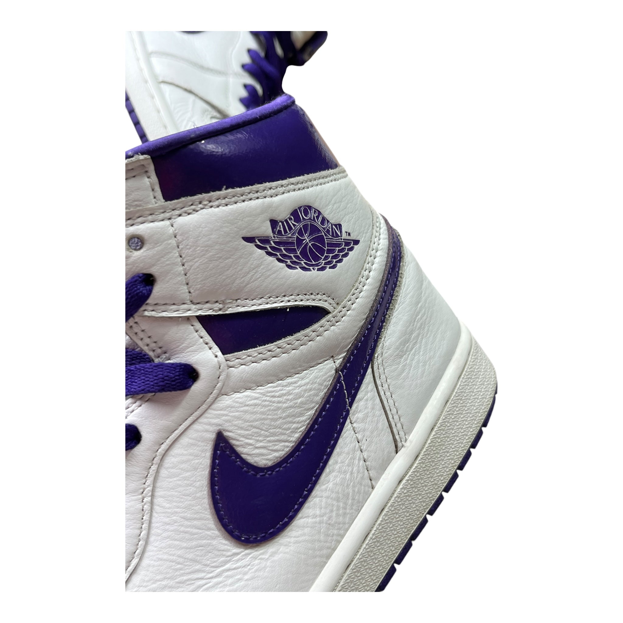 Jordan 1 Retro High Metallic Lila (42.5EU)