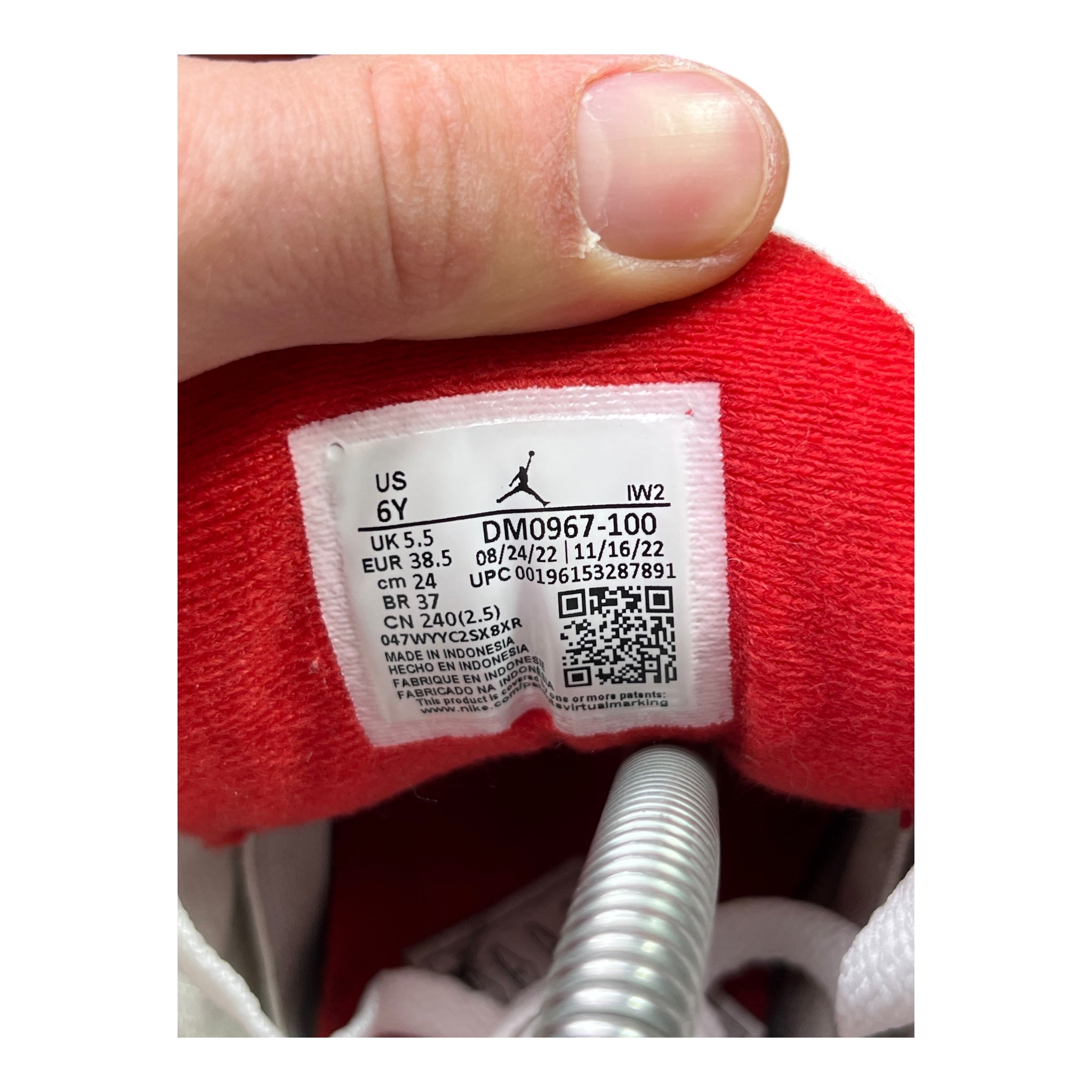Jordan 3 Retro White Cement Reimagined (38.5EU)