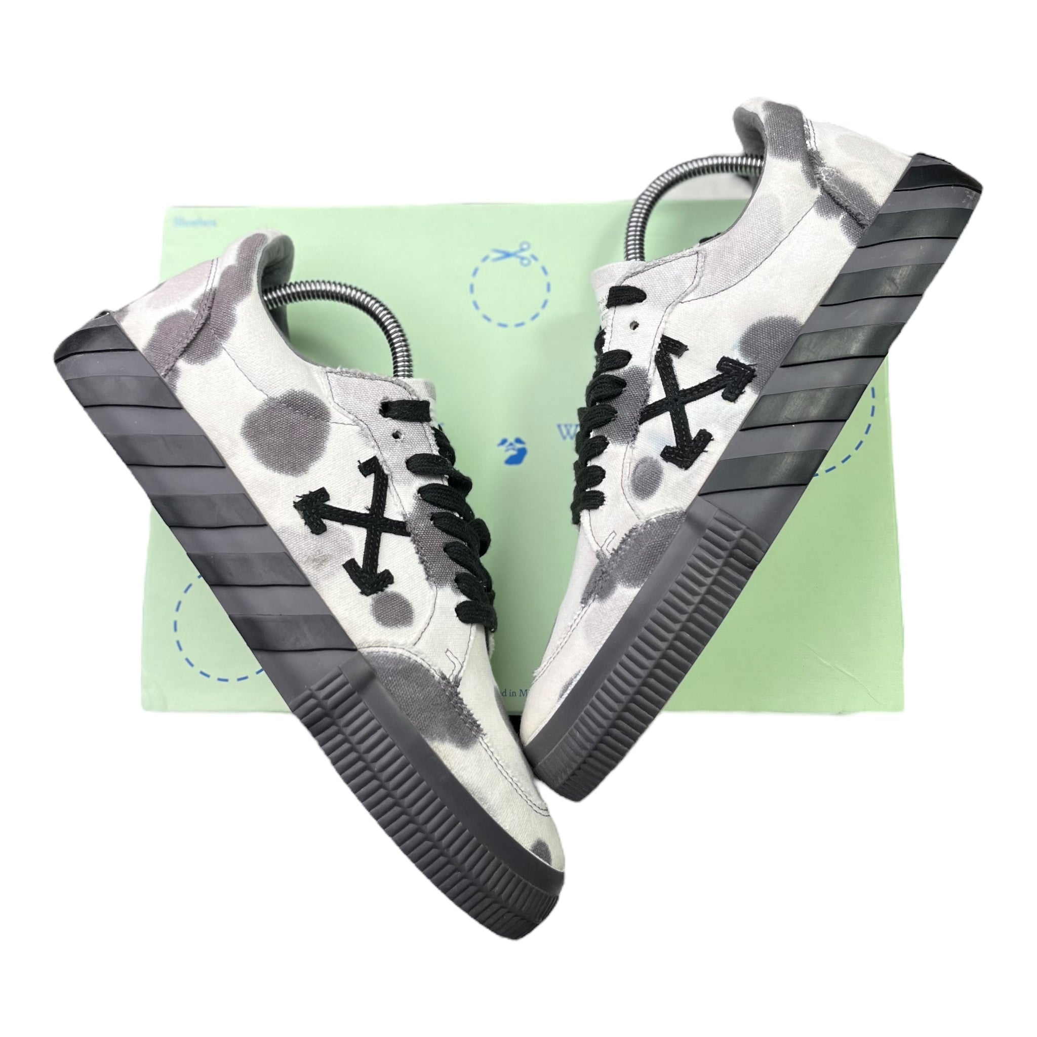 Off-White Vulcanized (43EU)