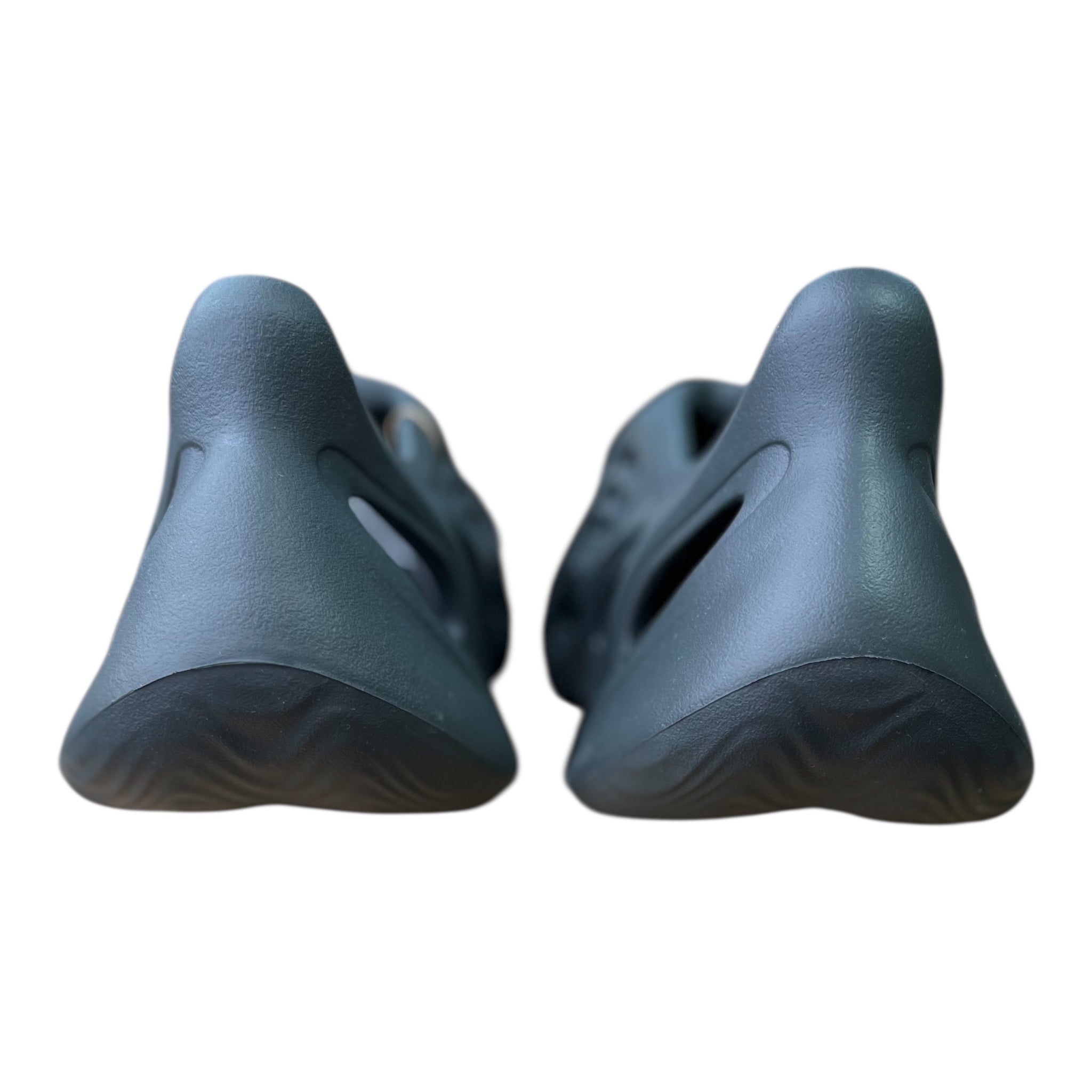 Adidas Yeezy FOAM RNR Carbon (44 1/2EU)