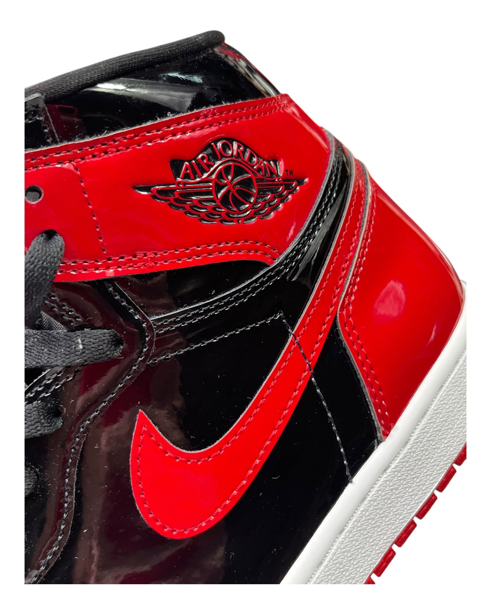 Jordan 1 Retro High OG Patent Bred (44EU)