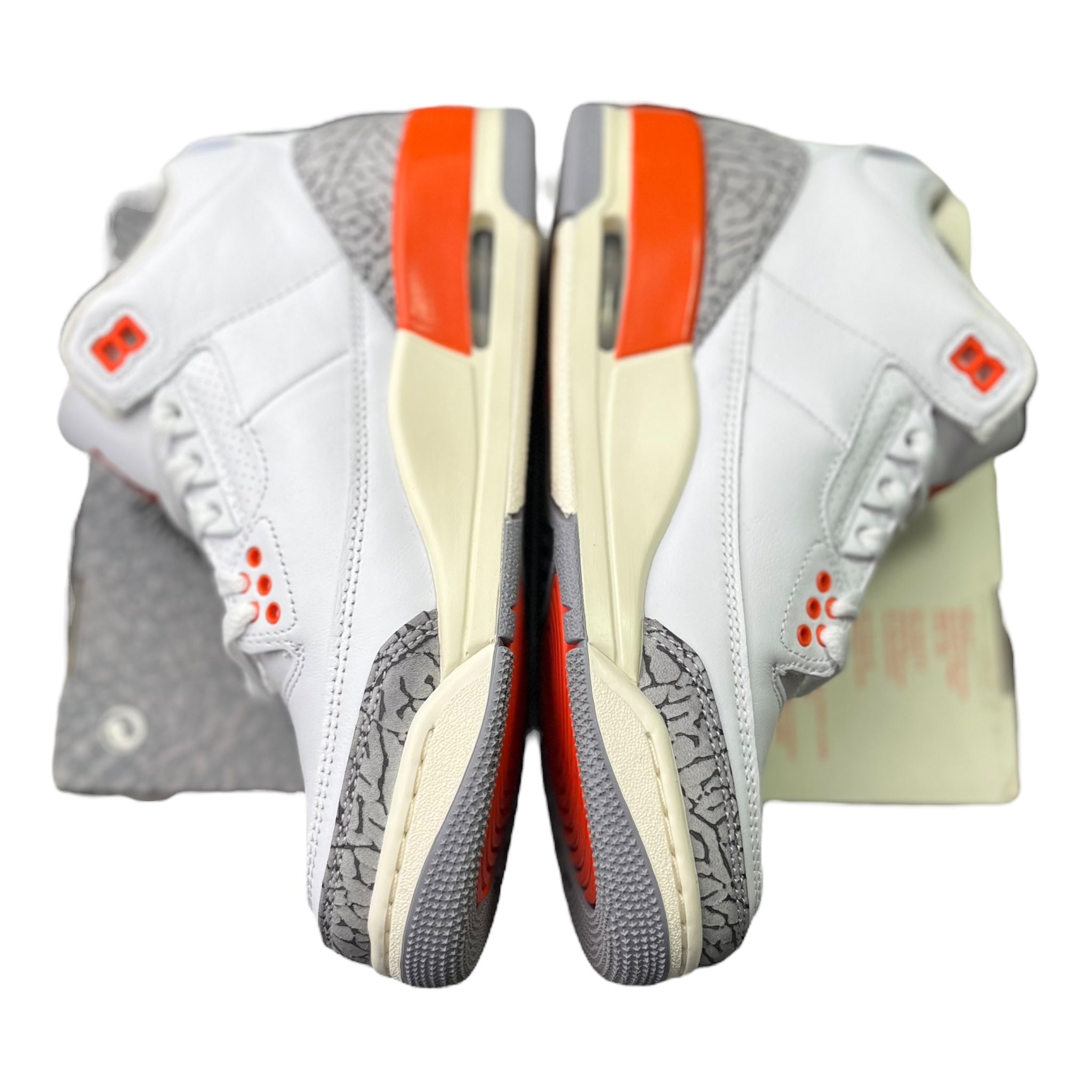 Jordan 3 Retro Georgia Peach (37.5EU)