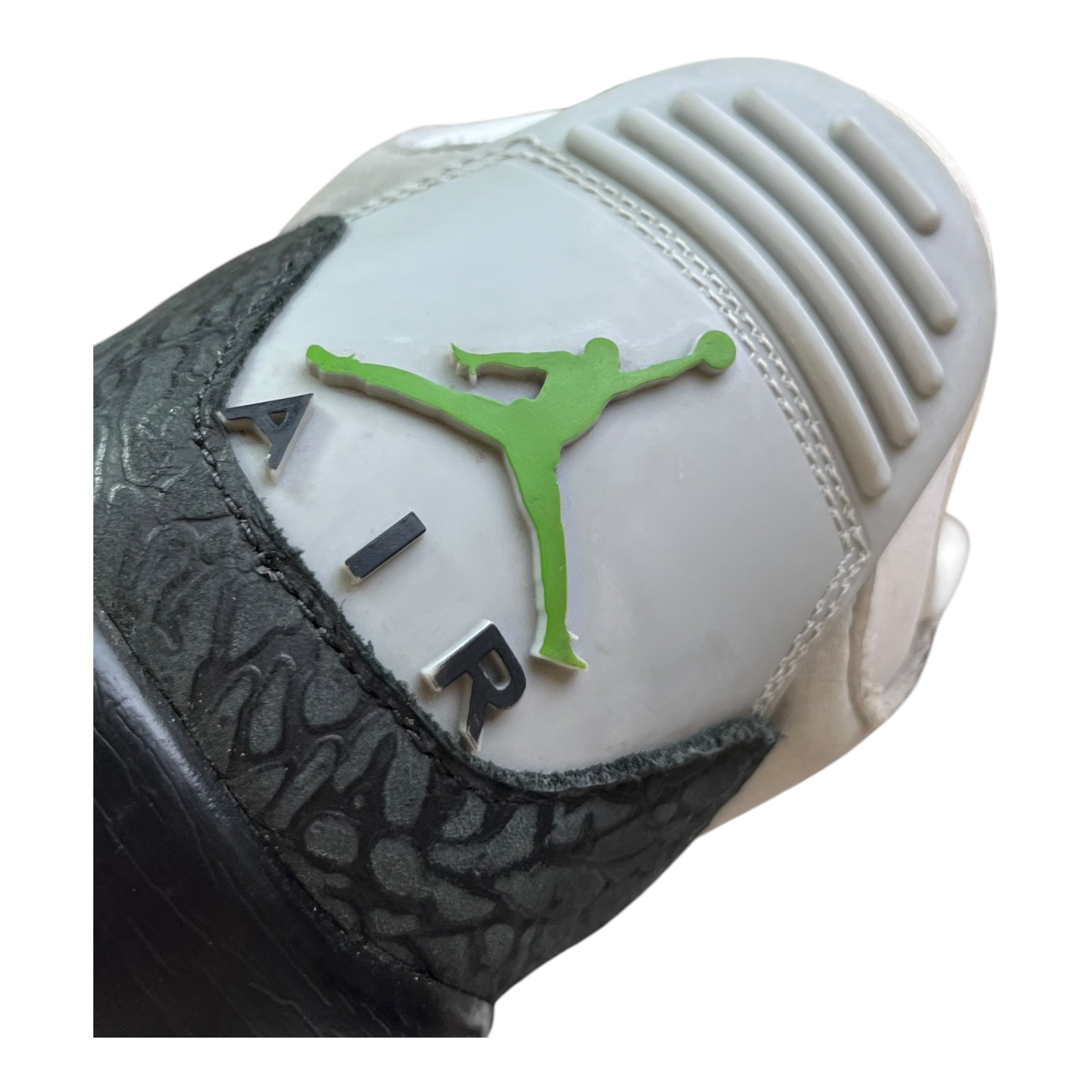 Jordan 3 Retro Chlorophyll (47.5EU)