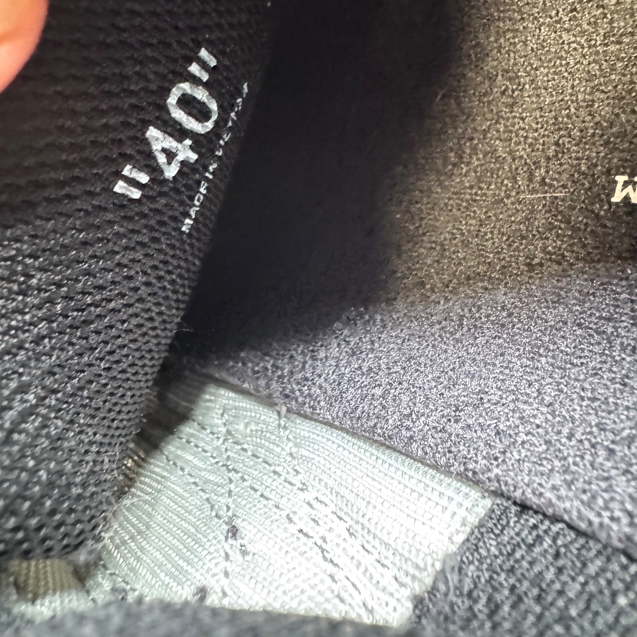 Off-White Be Right Back (40EU)