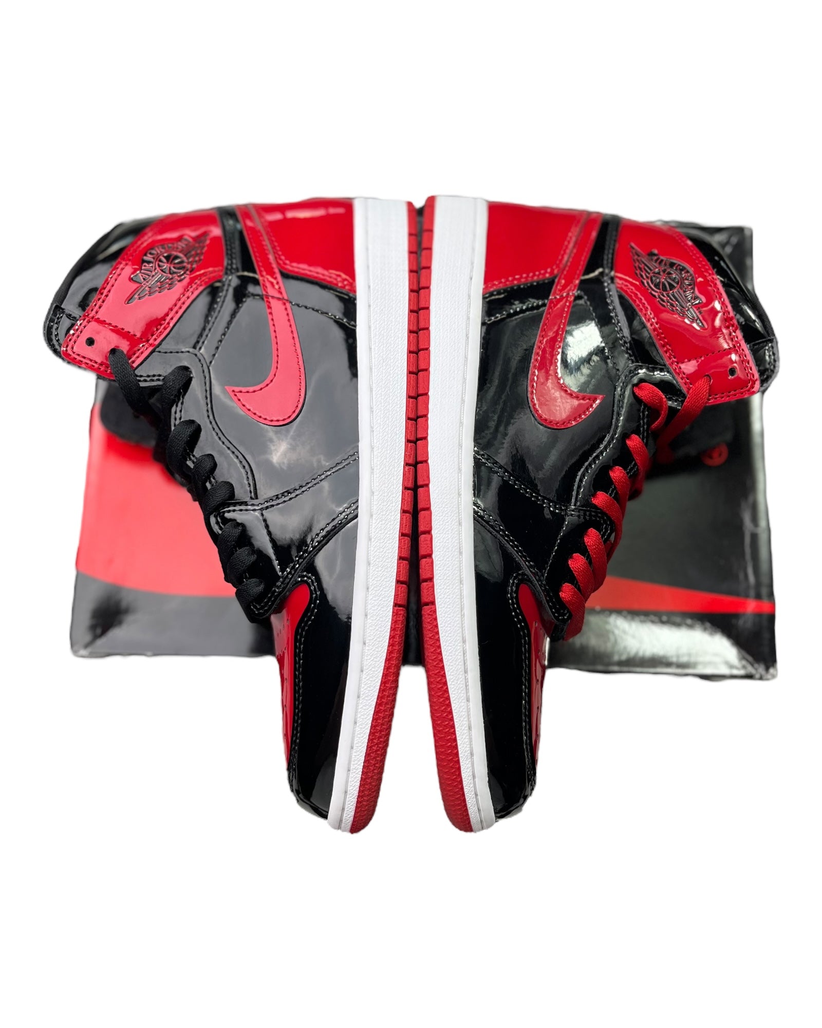 Jordan 1 Retro High OG Patent Bred (44EU)