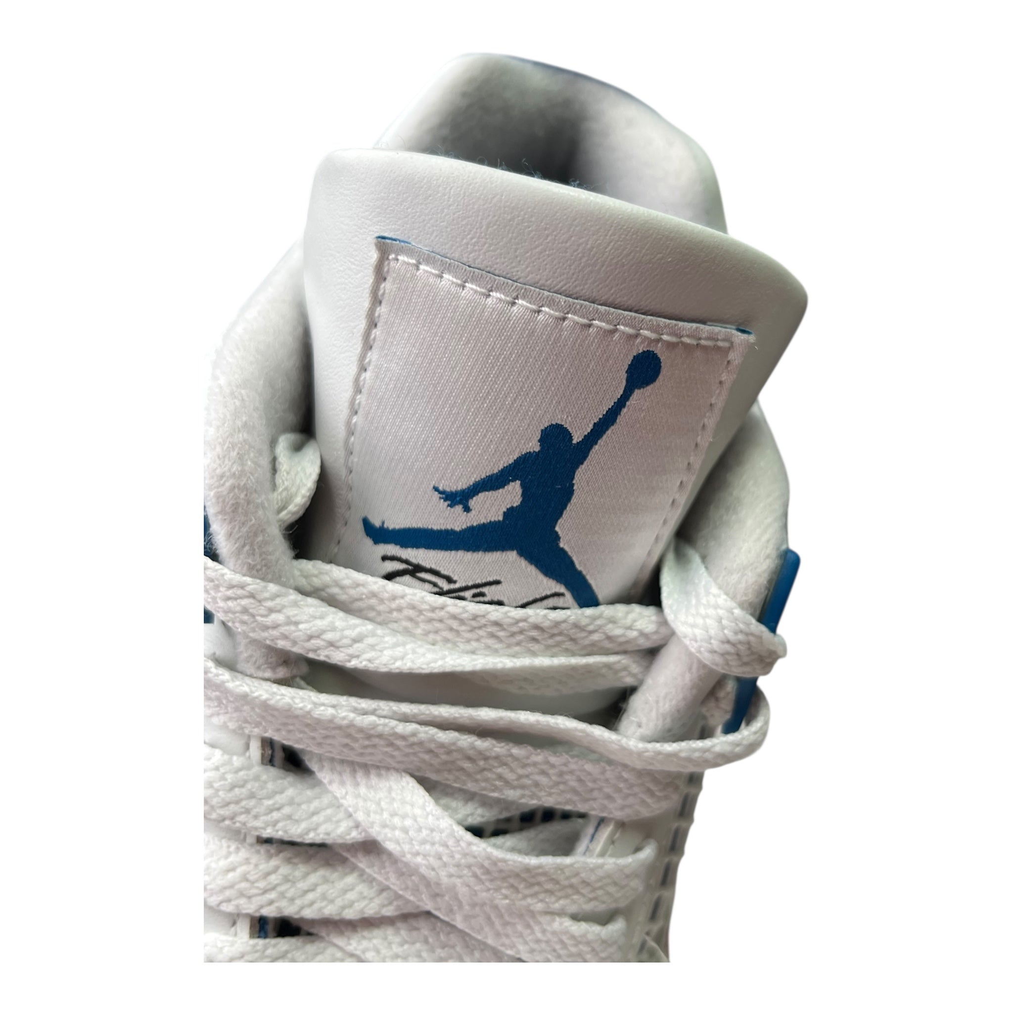 Jordan 4 Retro Military Blue (43EU)