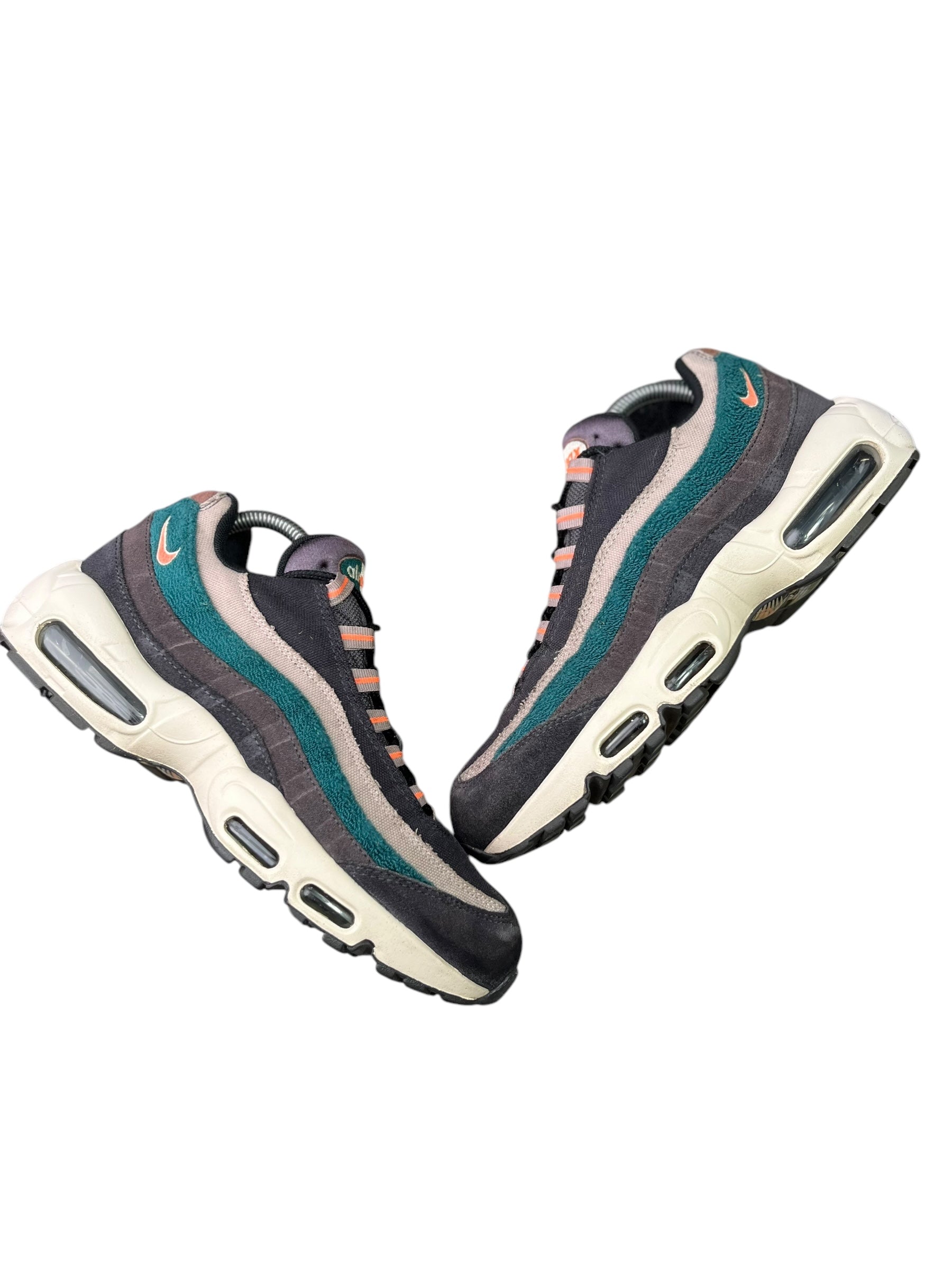 Nike Air Max 95 Grey Rainforest Bright Mango (40EU)