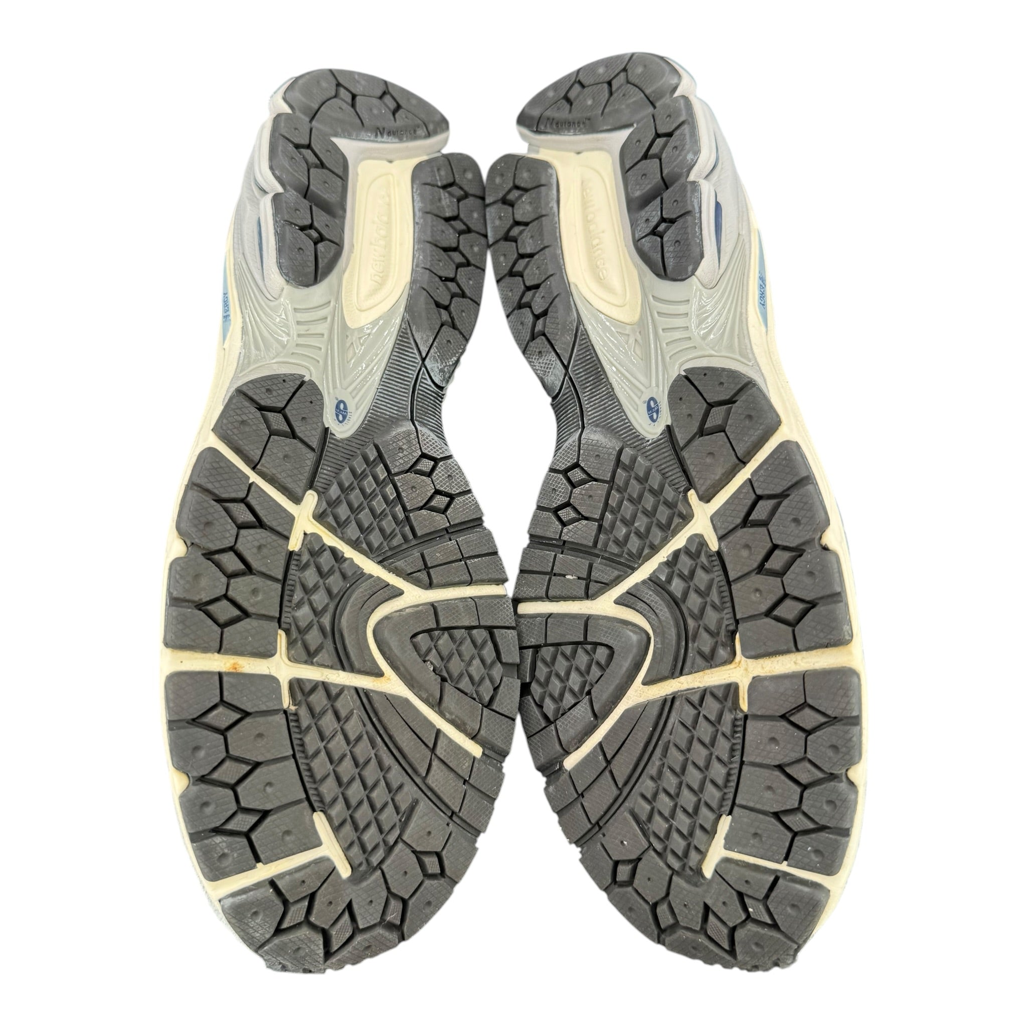 New Balance 2002r Protection Pack (44EU)