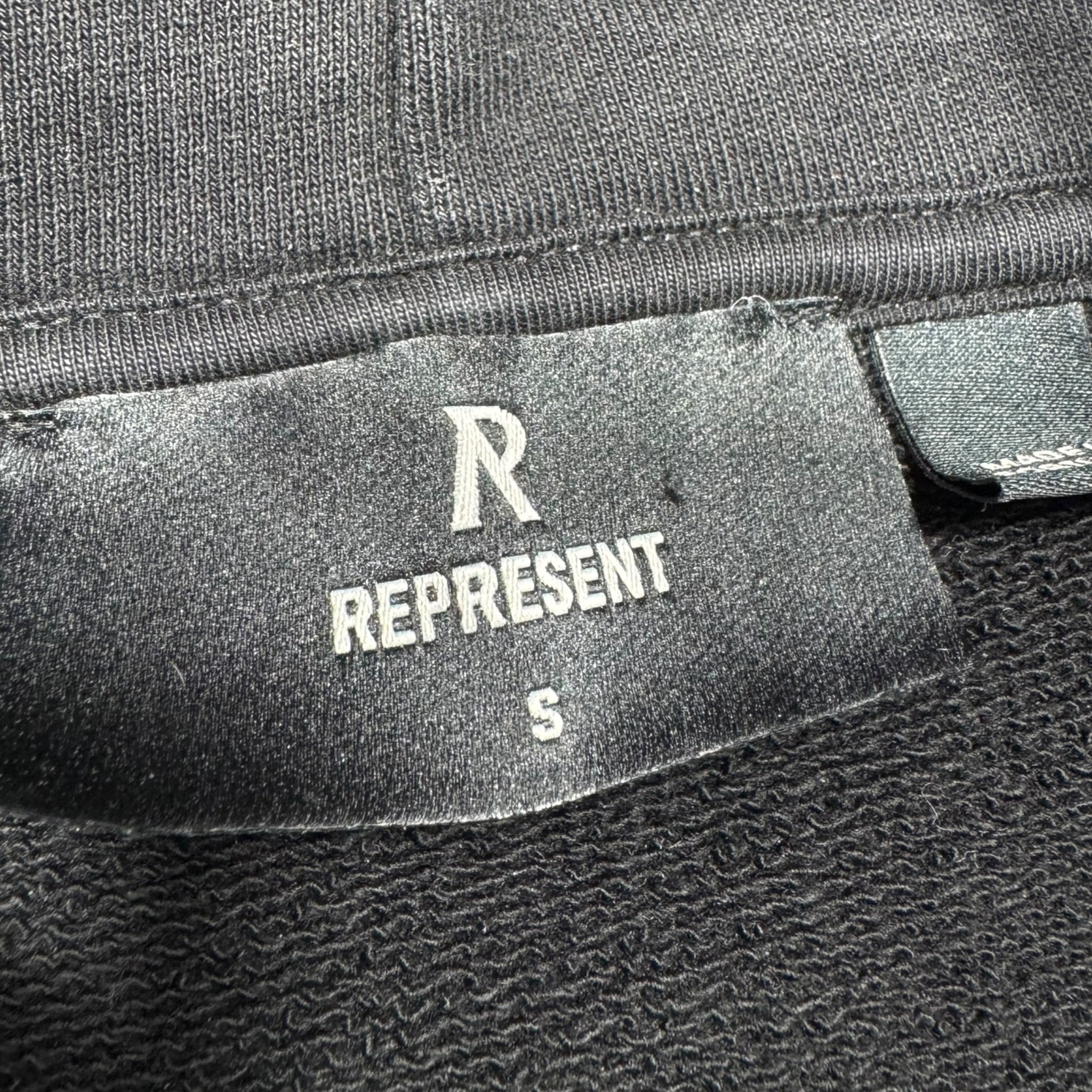 Sweat Represent (S)