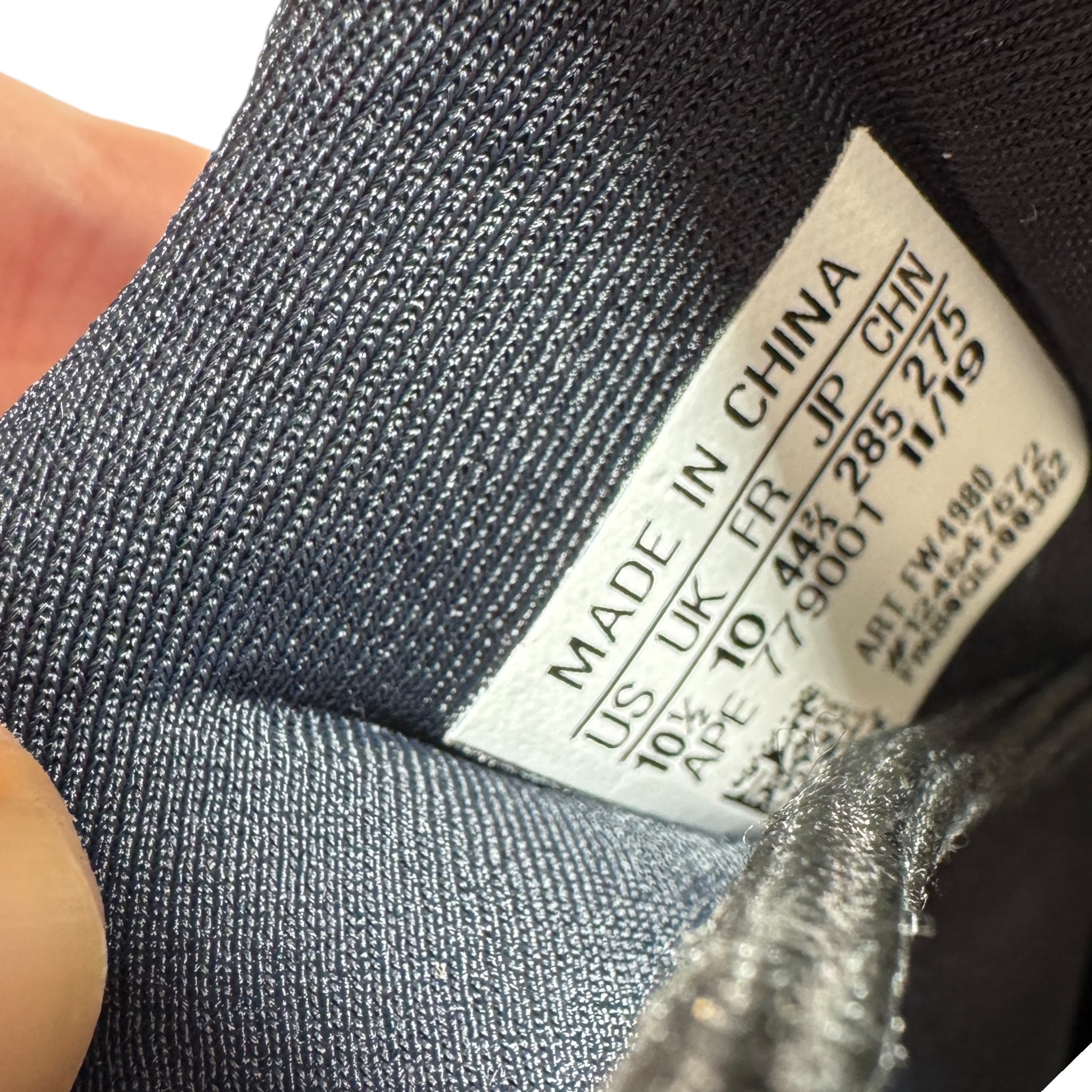 Yeezy 700 V3 (44.5EU)