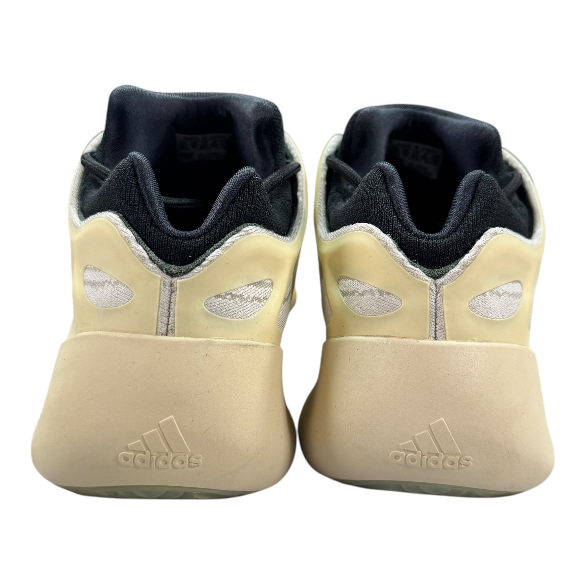 Yeezy 700 V3 (44.5EU)