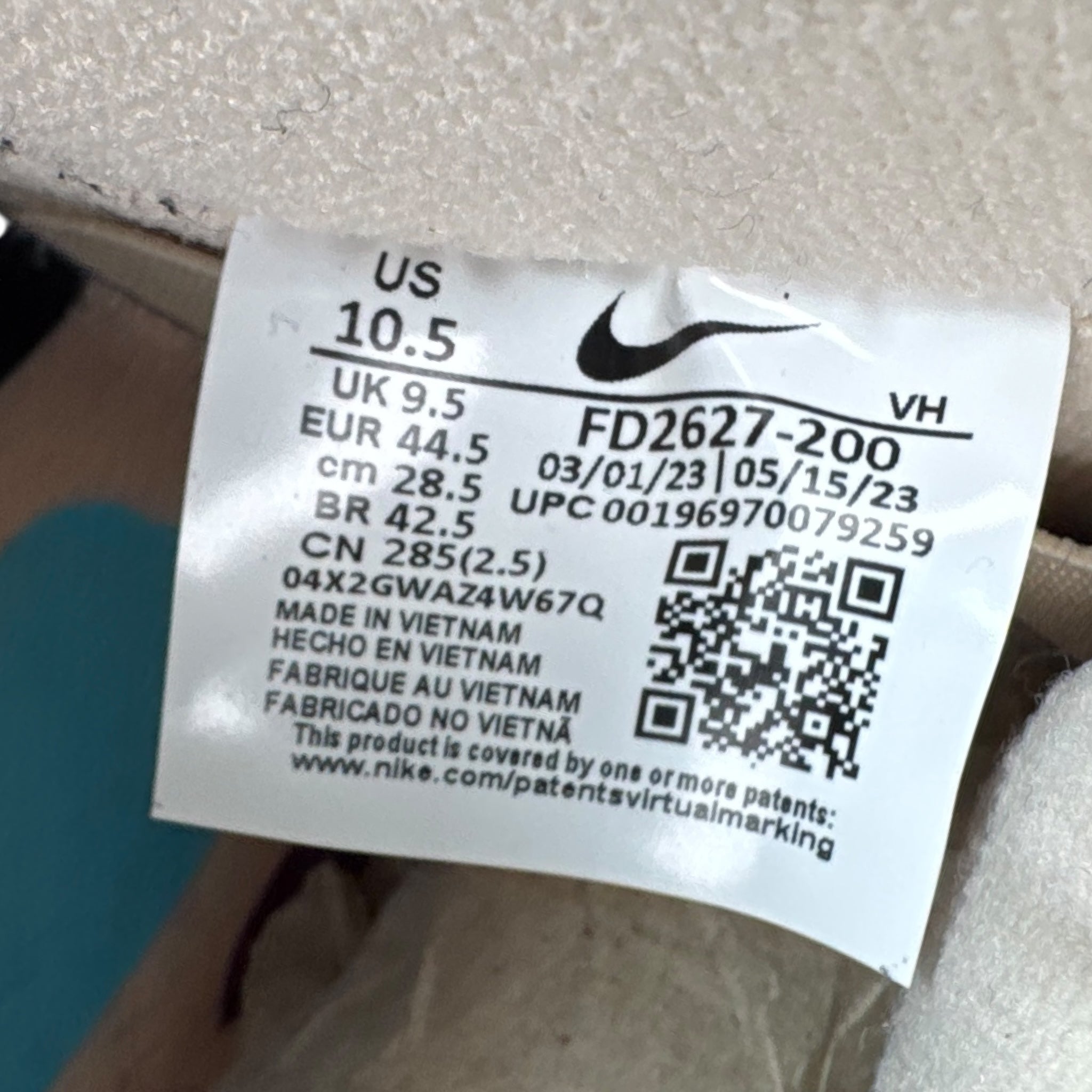 Dunk SB (44.5EU)