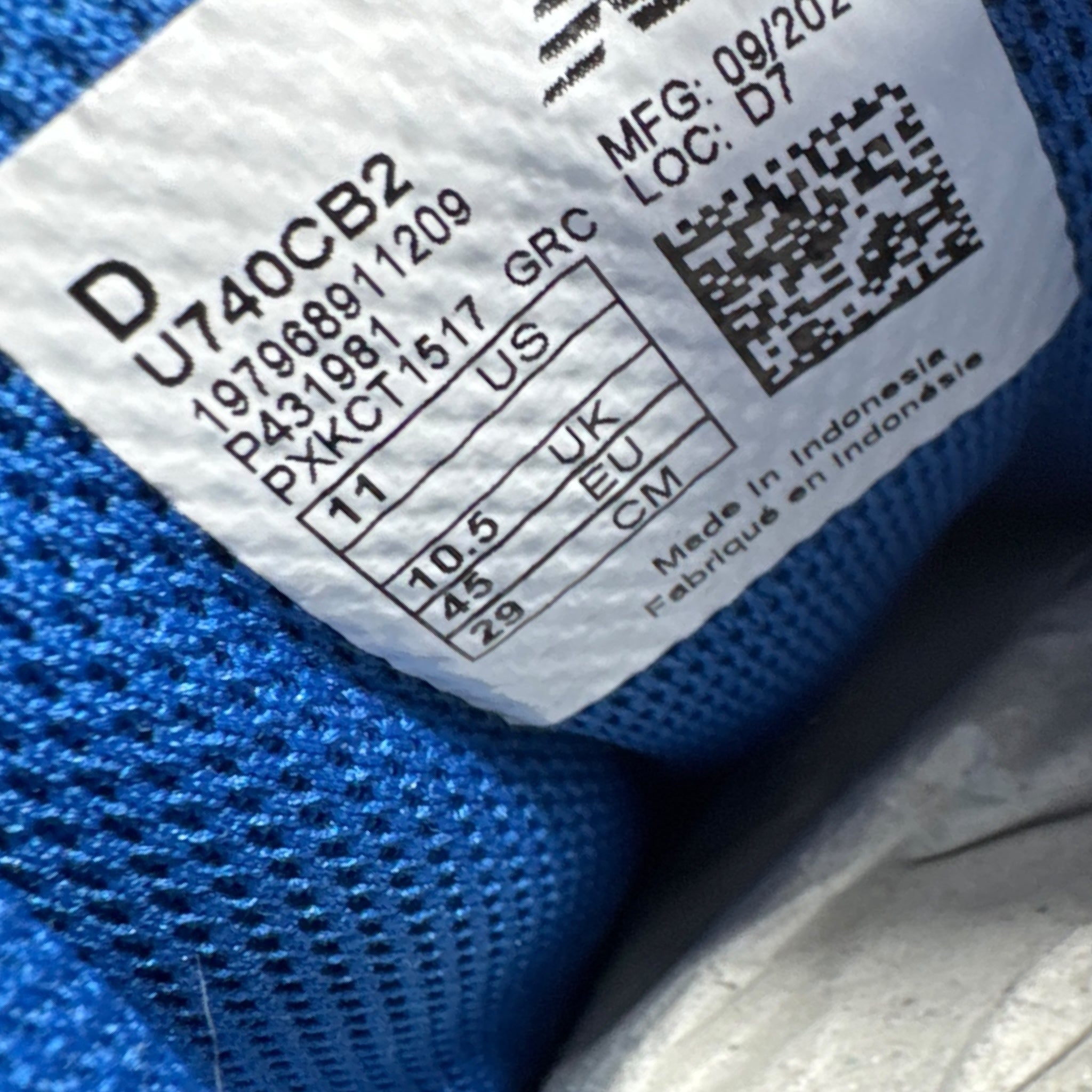 New Balance 740 (45EU)