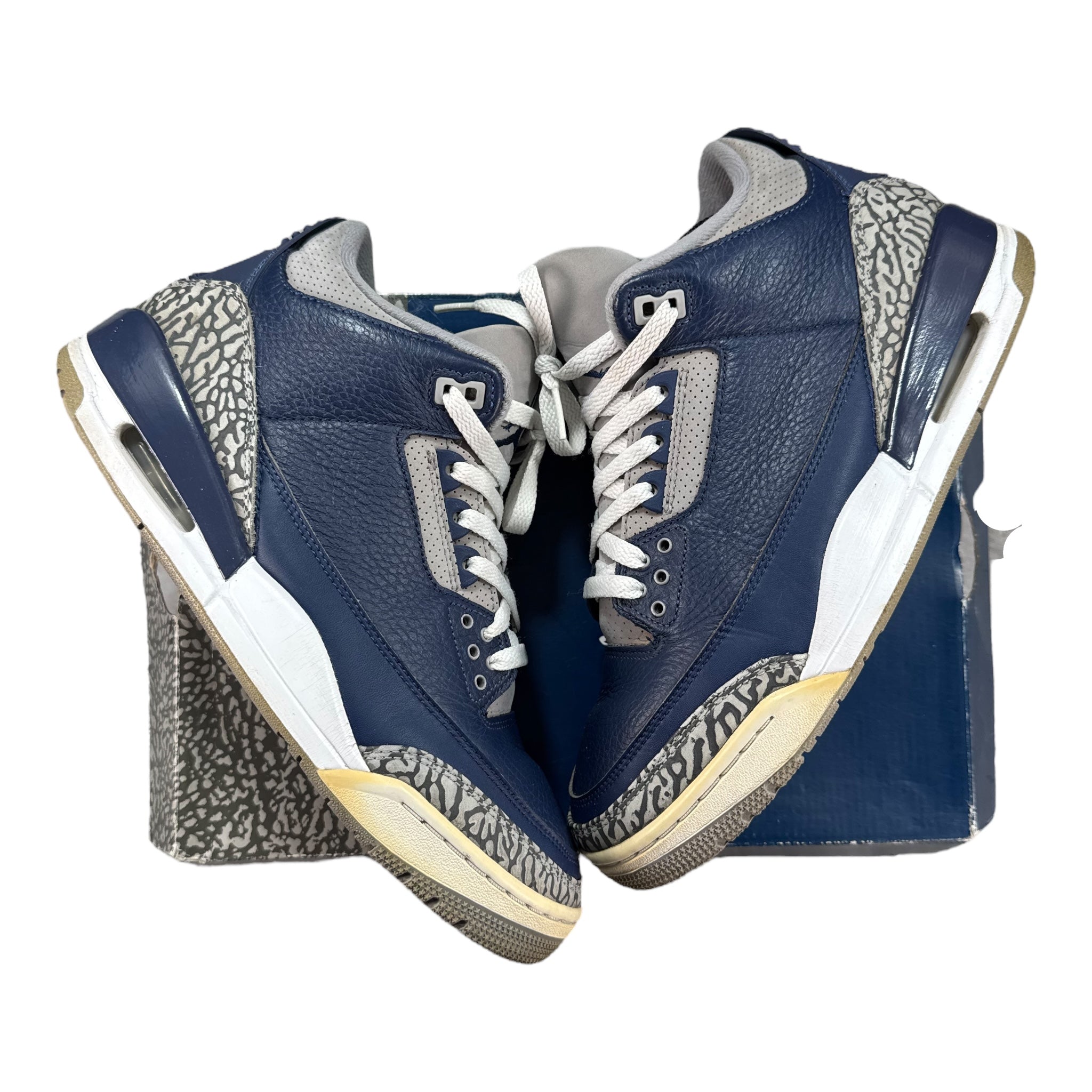 Jordan 3 retro Midnight Navy (43EU)
