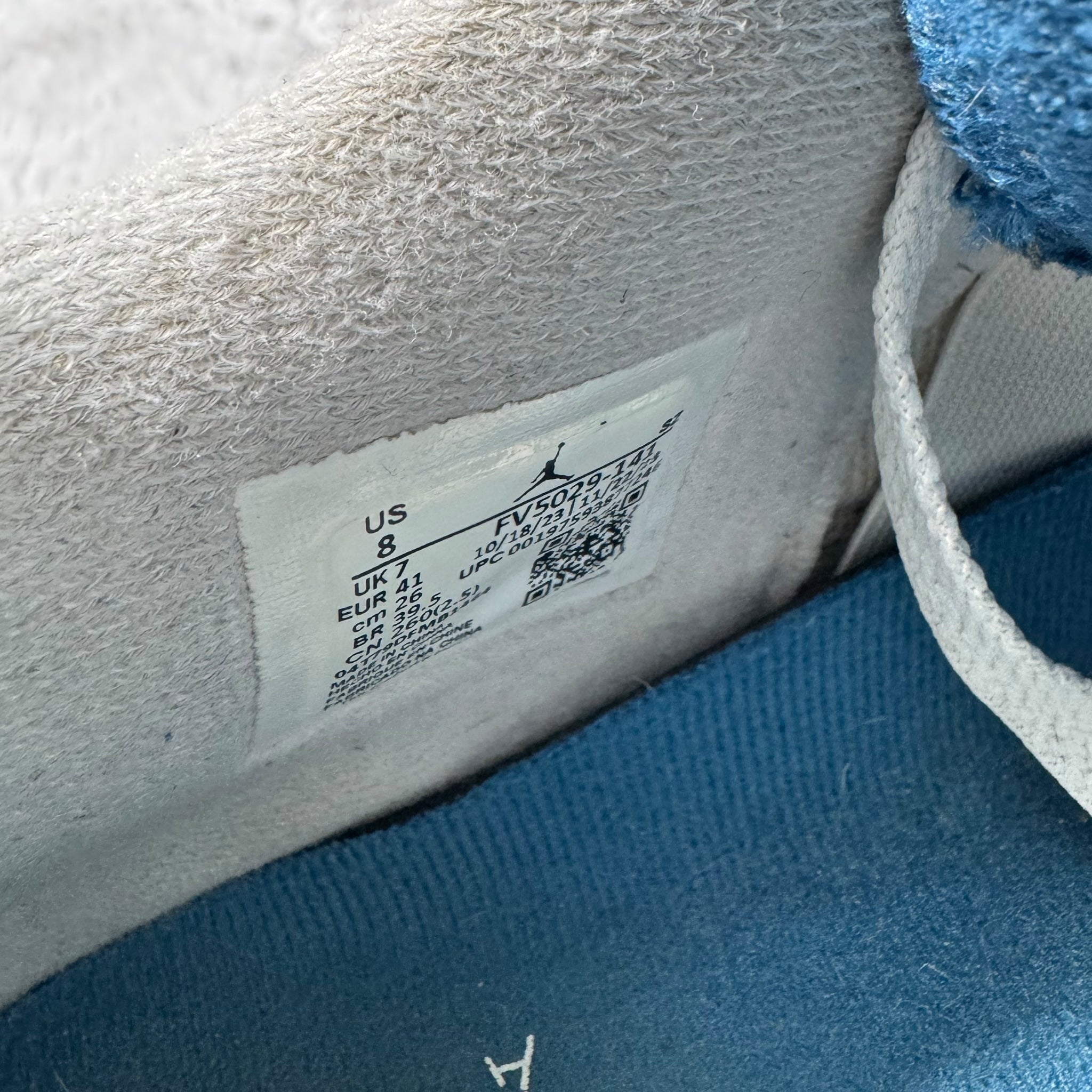 Jordan 4 millitary blue (41EU)