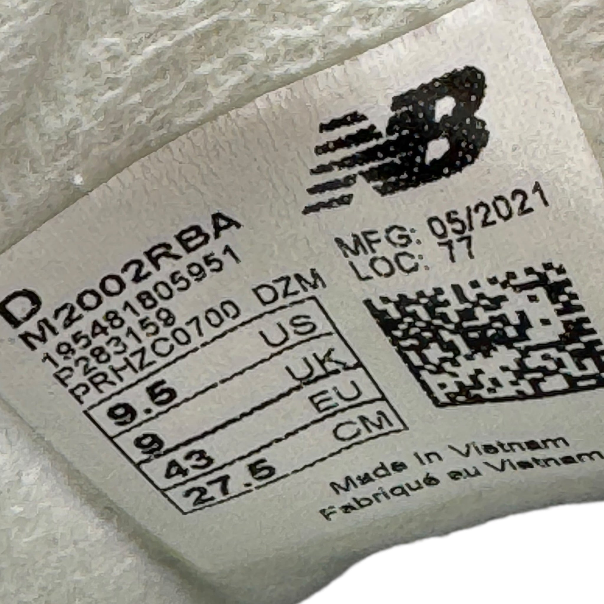 New Balance 2002r The Basement (43EU)