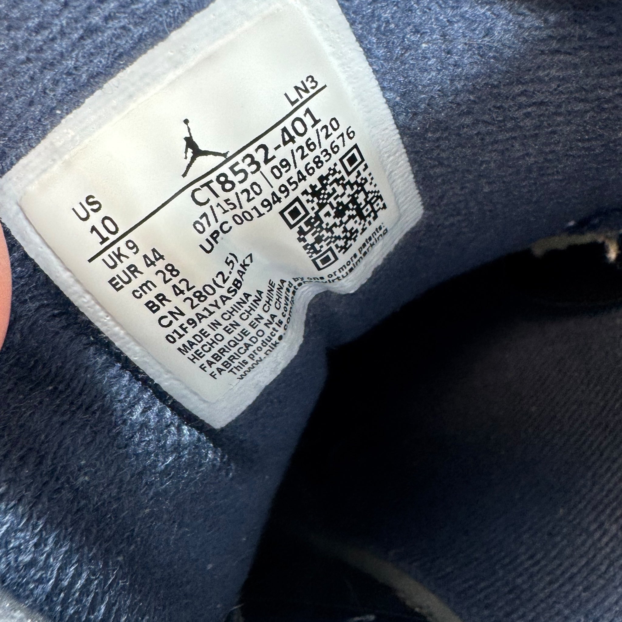 Jordan 3 Midnight Navy (44EU)