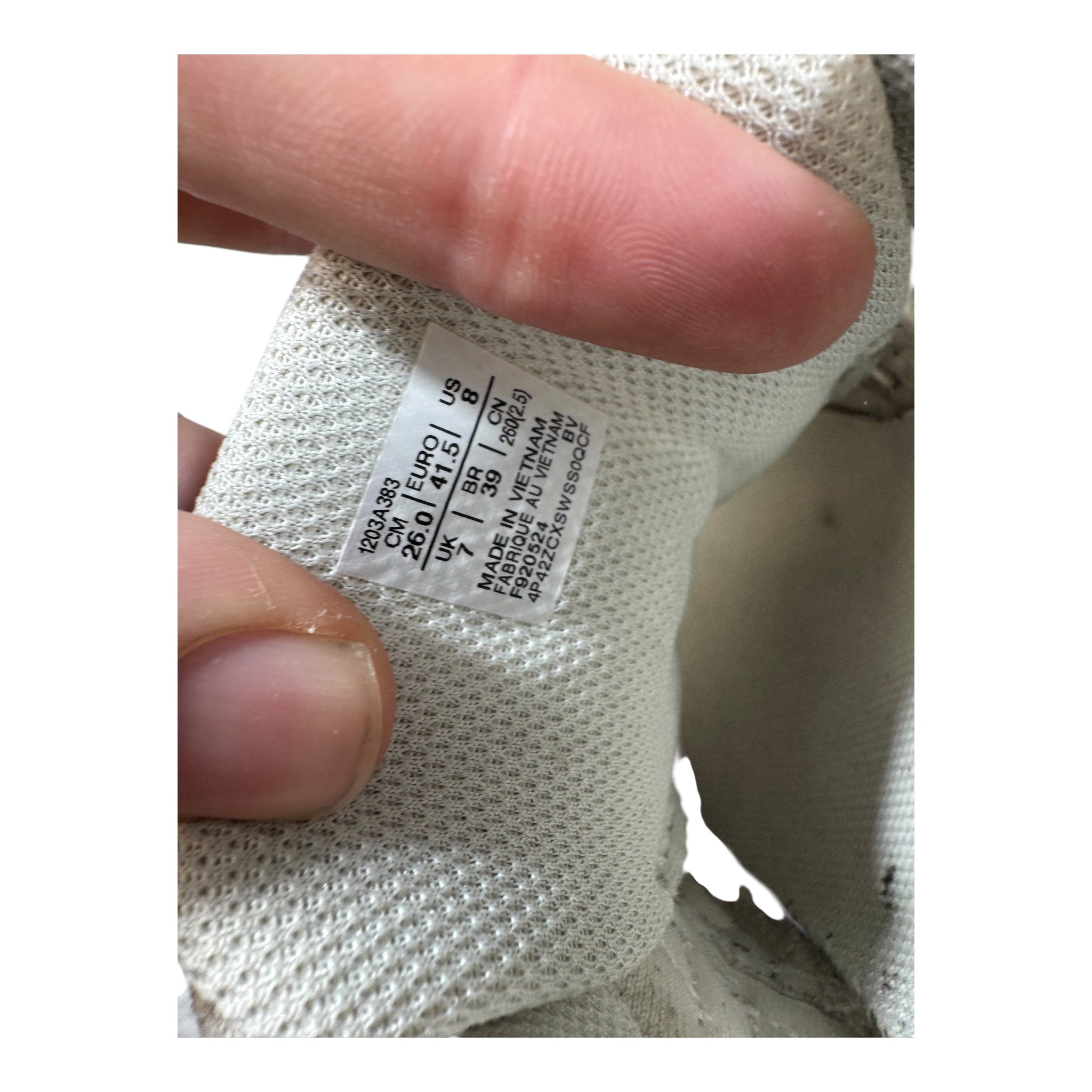 Asics Gel (41.5EU)