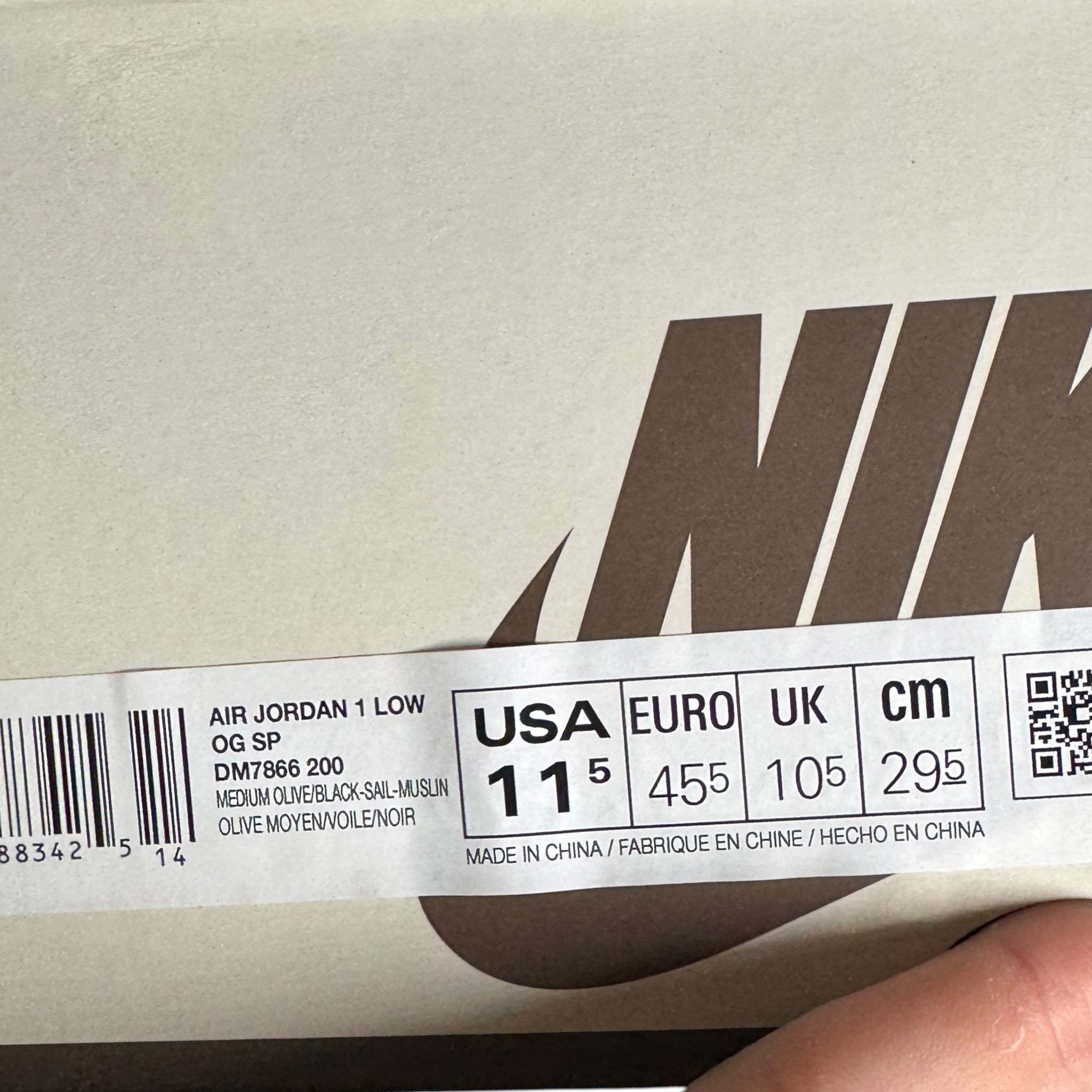 Jordan One Low Travis Scott Medium Olive DS (45.5EU)