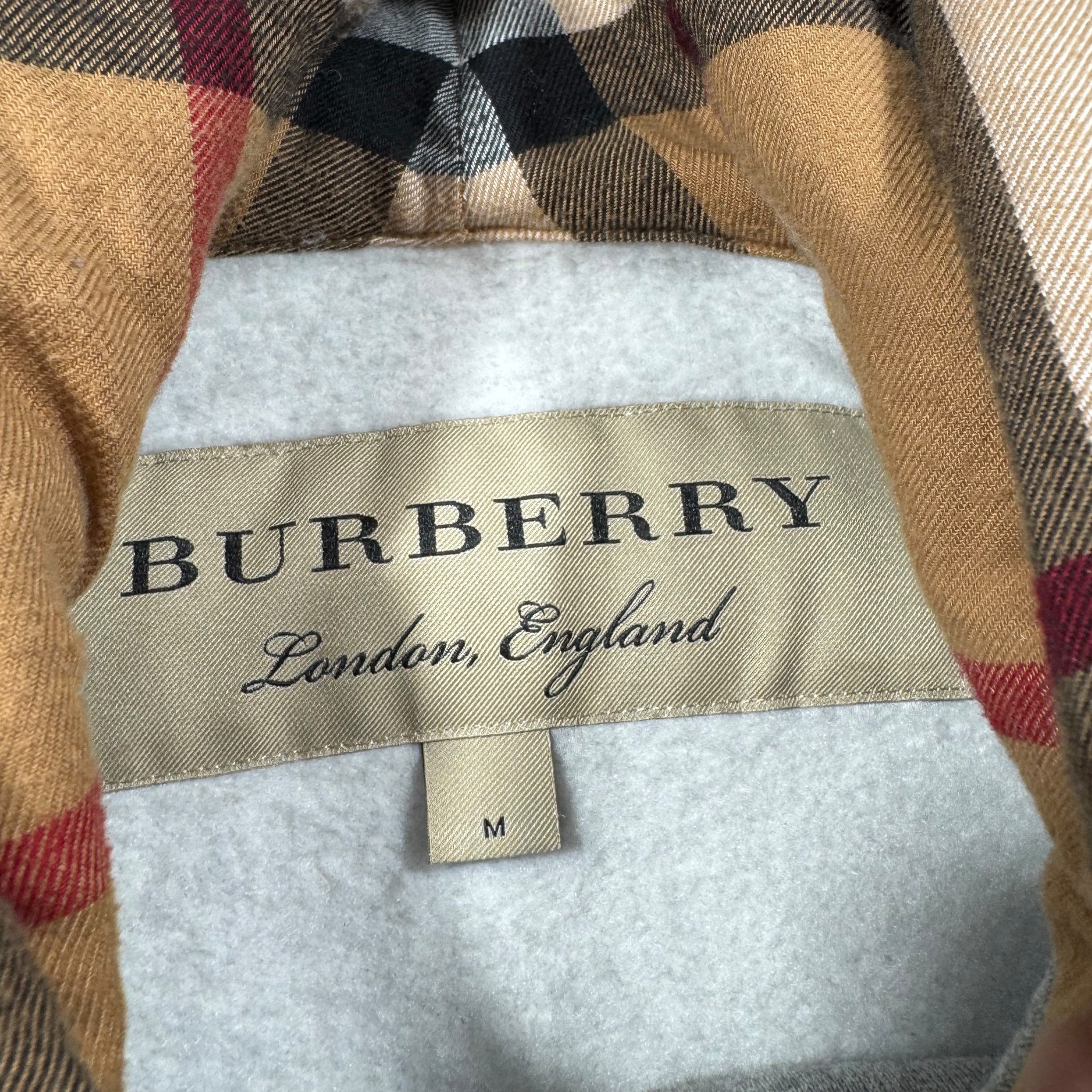 Burberry Sweatshirt (M)