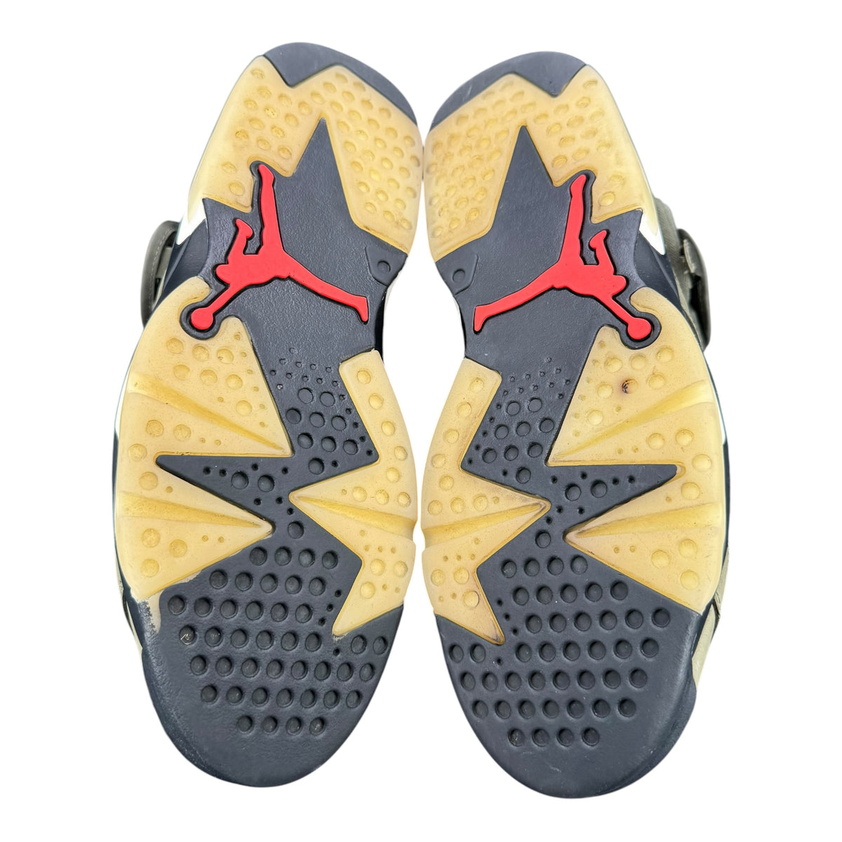 Jordan 6 Travis Scott Médium Olive (44.5EU)