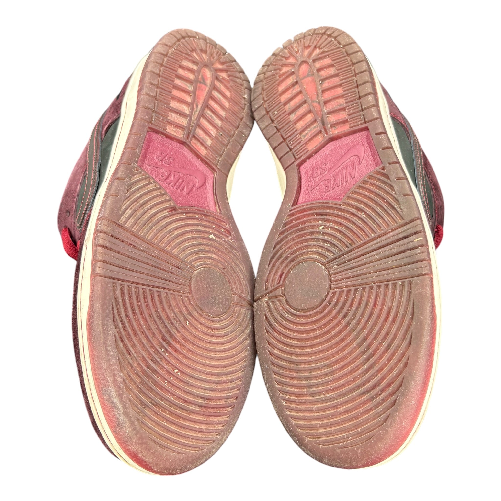 Dunk SB Low Riot (41EU)