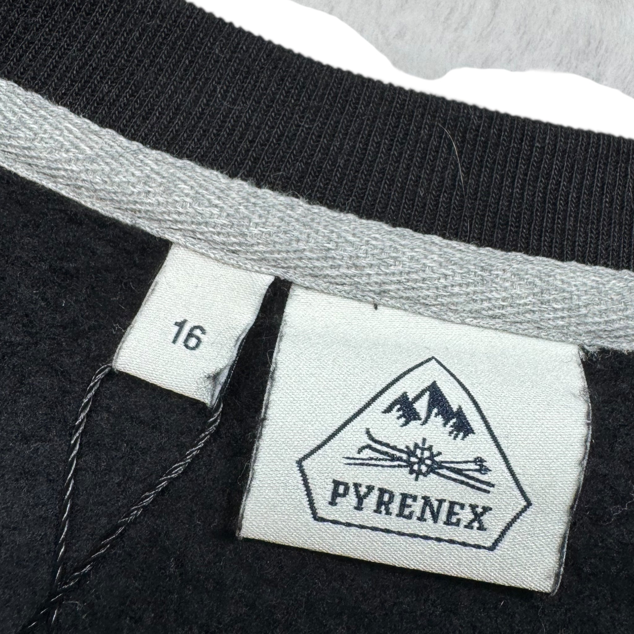 Sweat Pyrenex (16A)