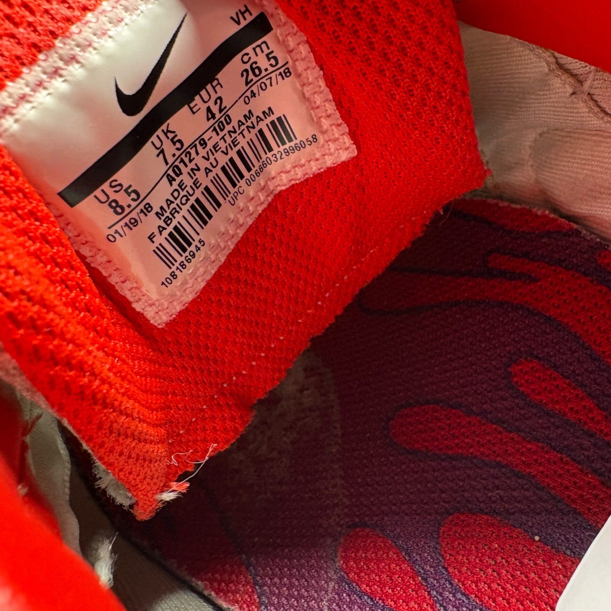 Supreme Zoom Streak Spectrum (42EU)