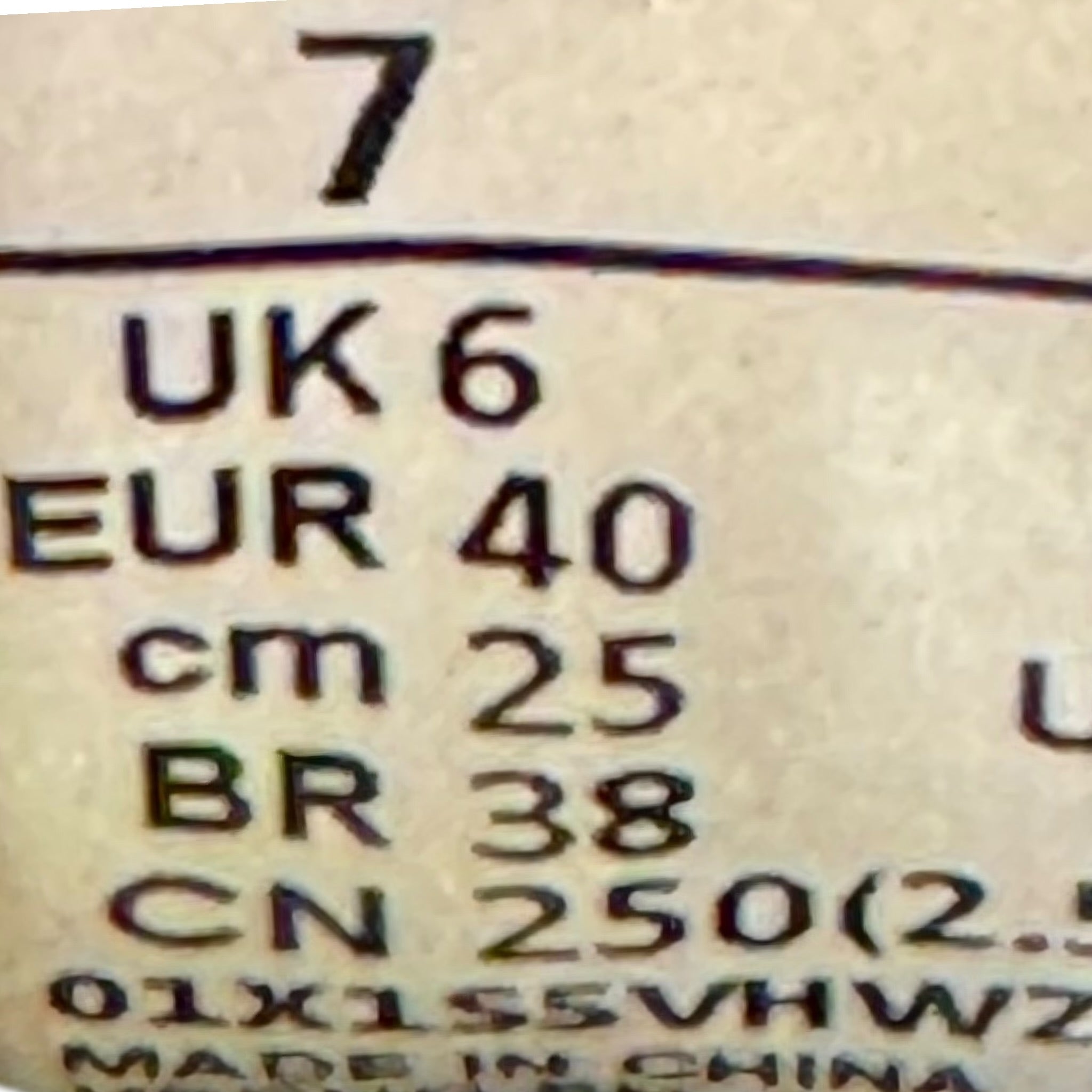 Air Max One Travis Scott Saturn Gold (40EU)