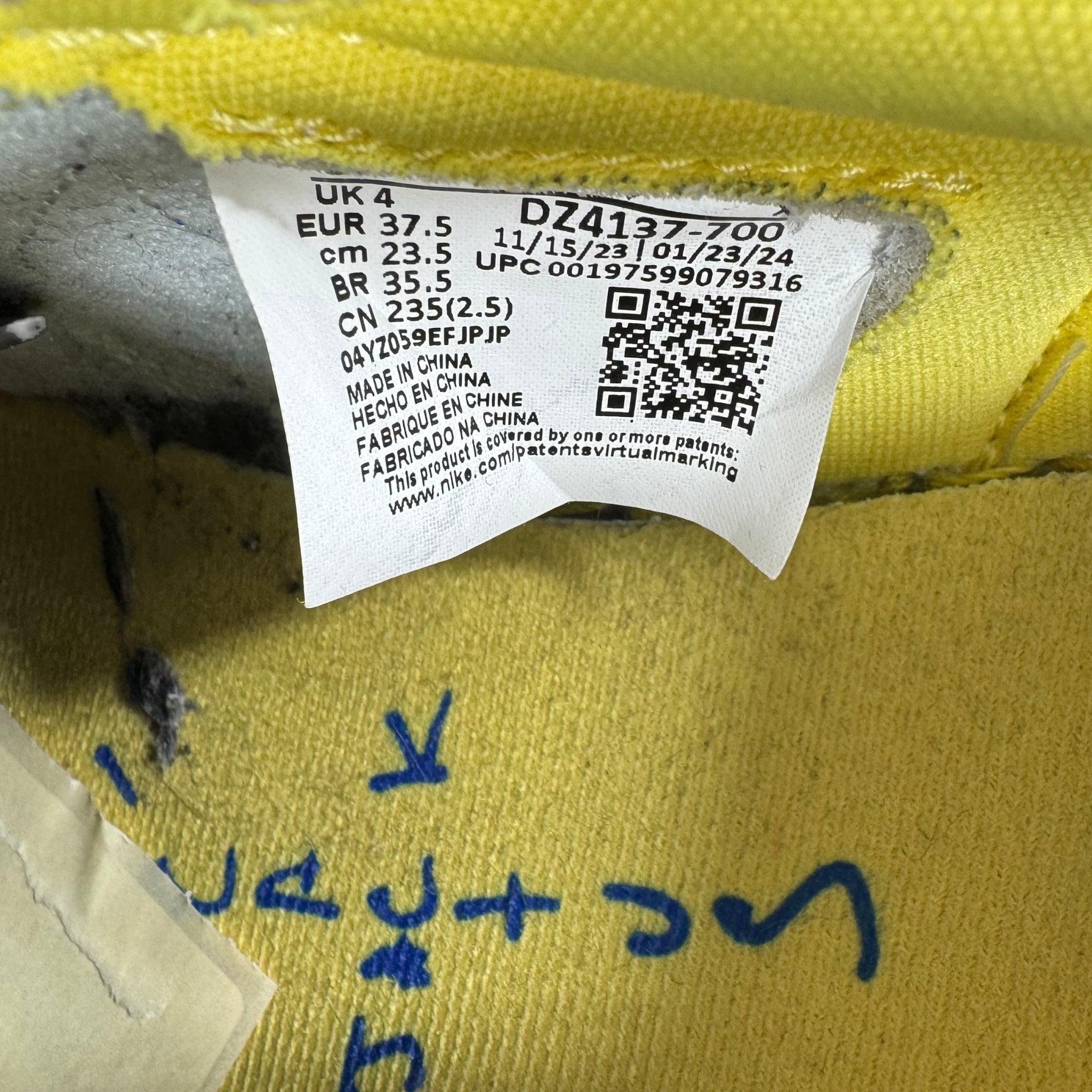 Jordan One Low Travis Canary (37.5EU)