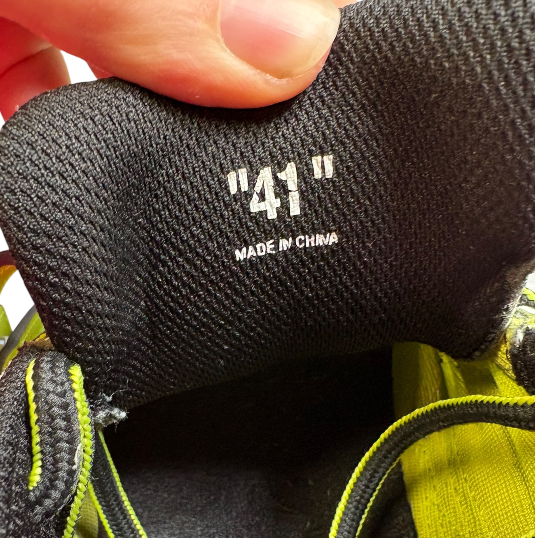 Off-White Be Right Back (41EU)