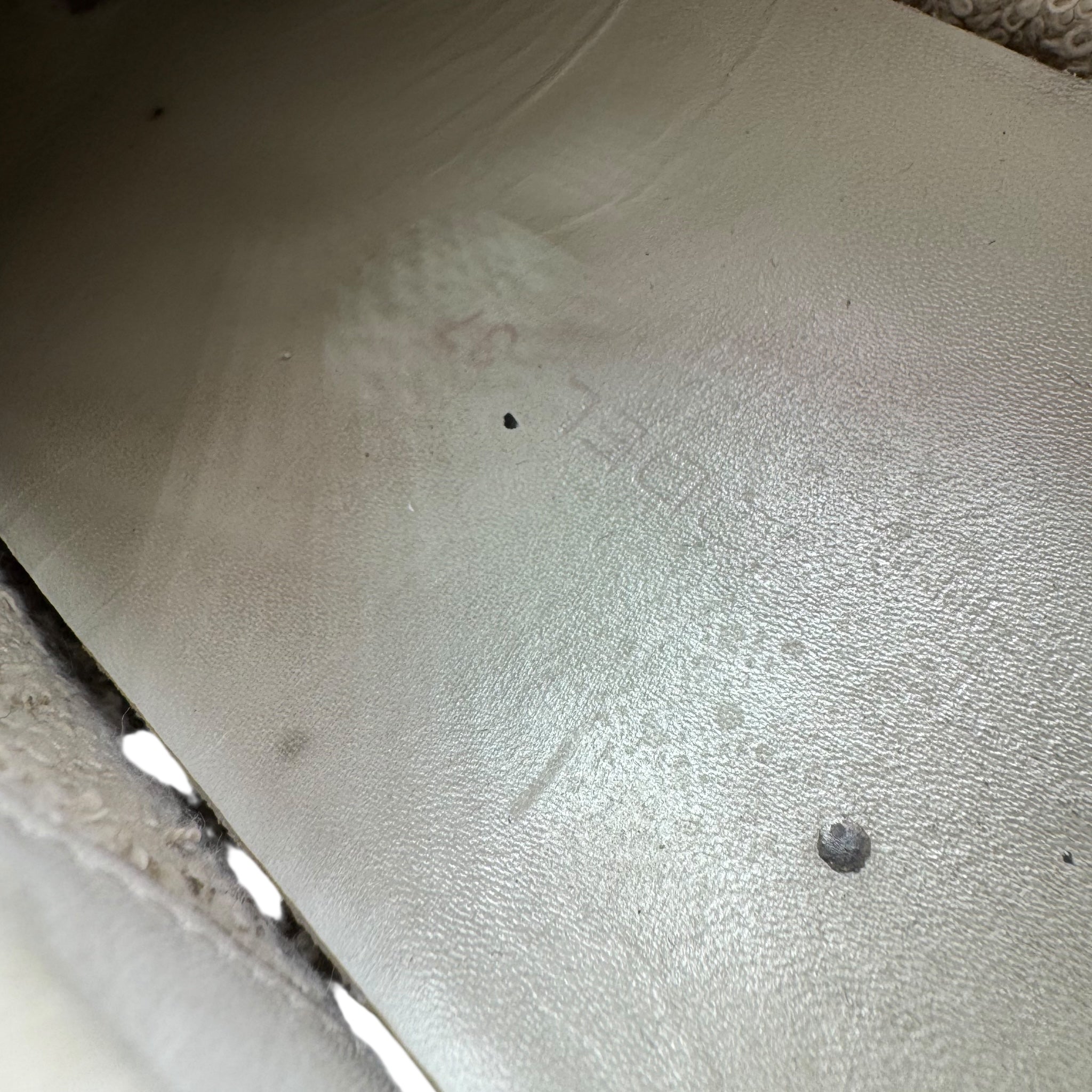 Philipe Model (37EU)