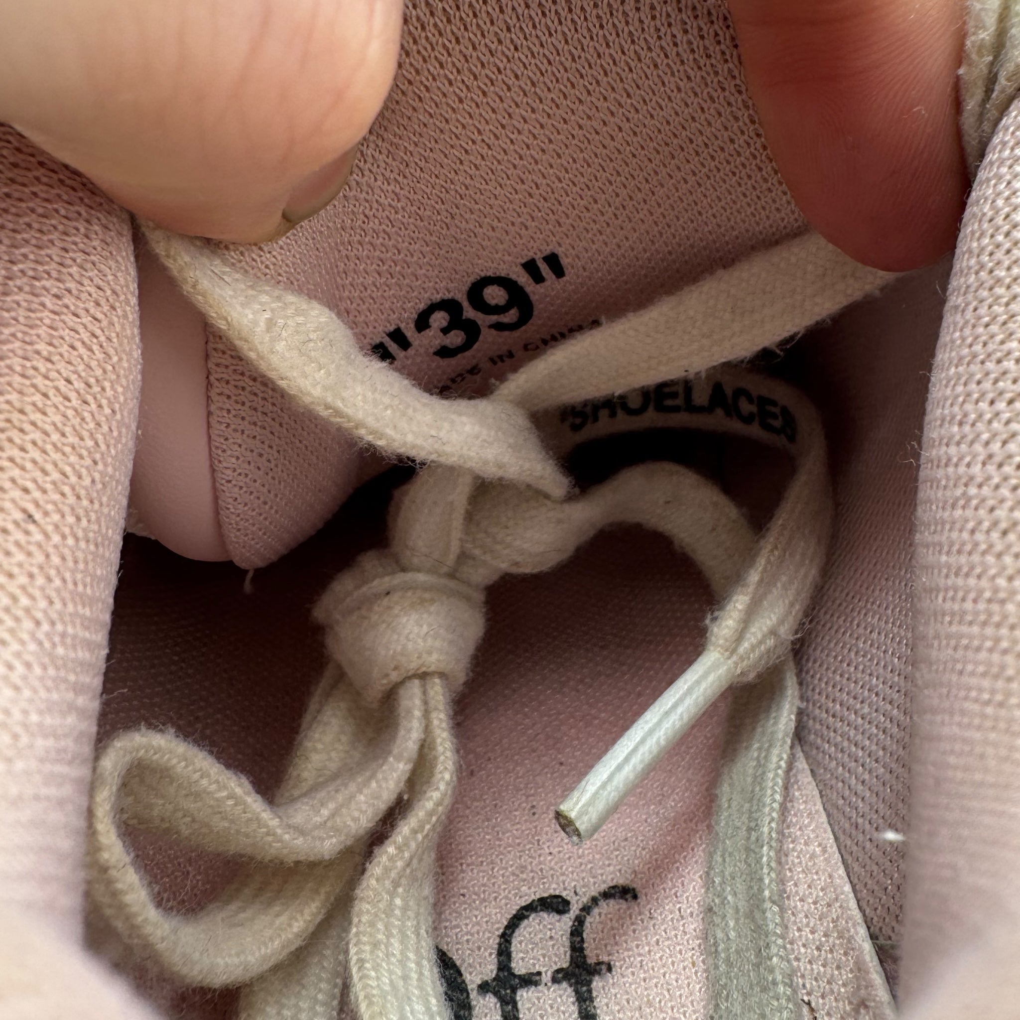 Off-White Out Off Office (39EU)