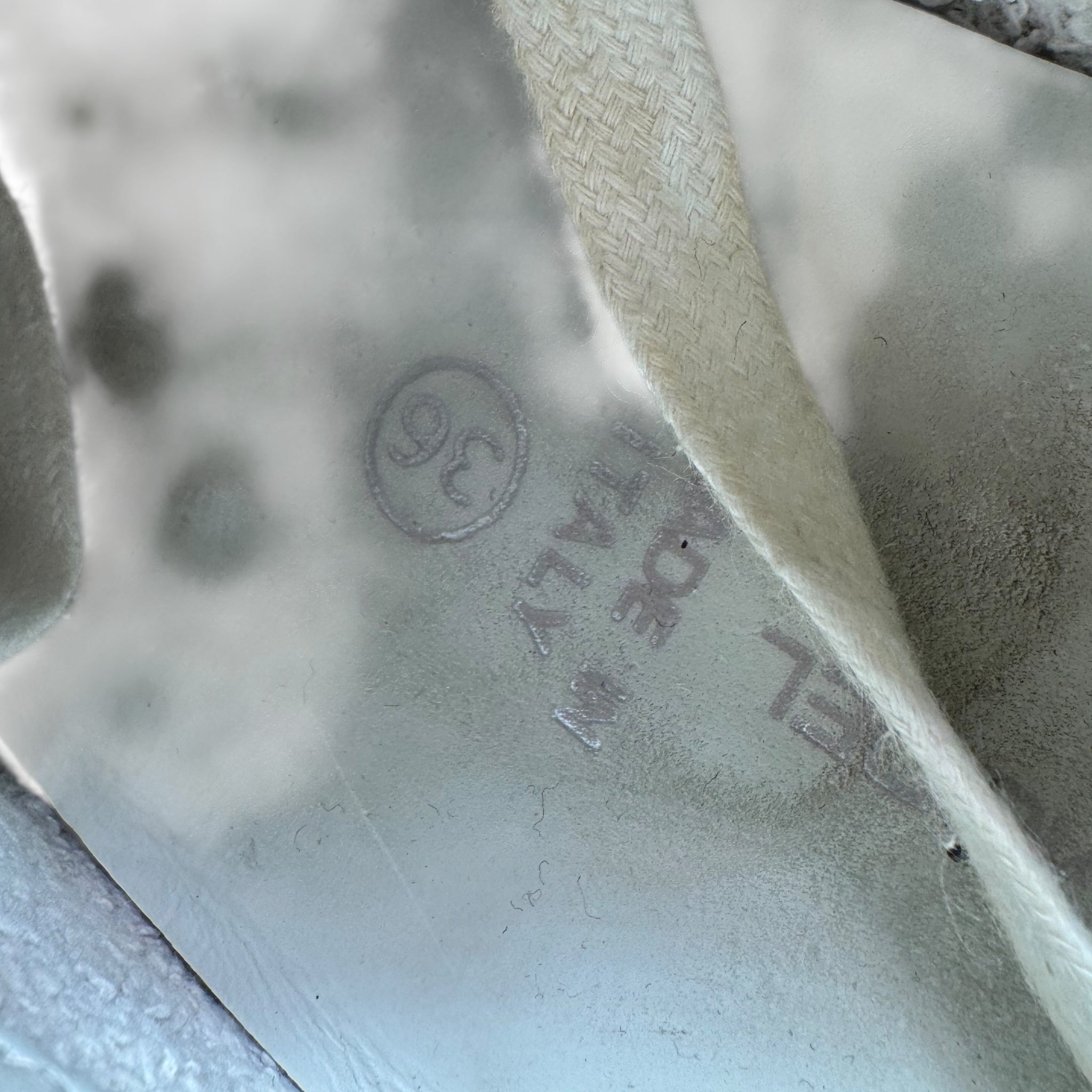 Philipe Model (36EU)