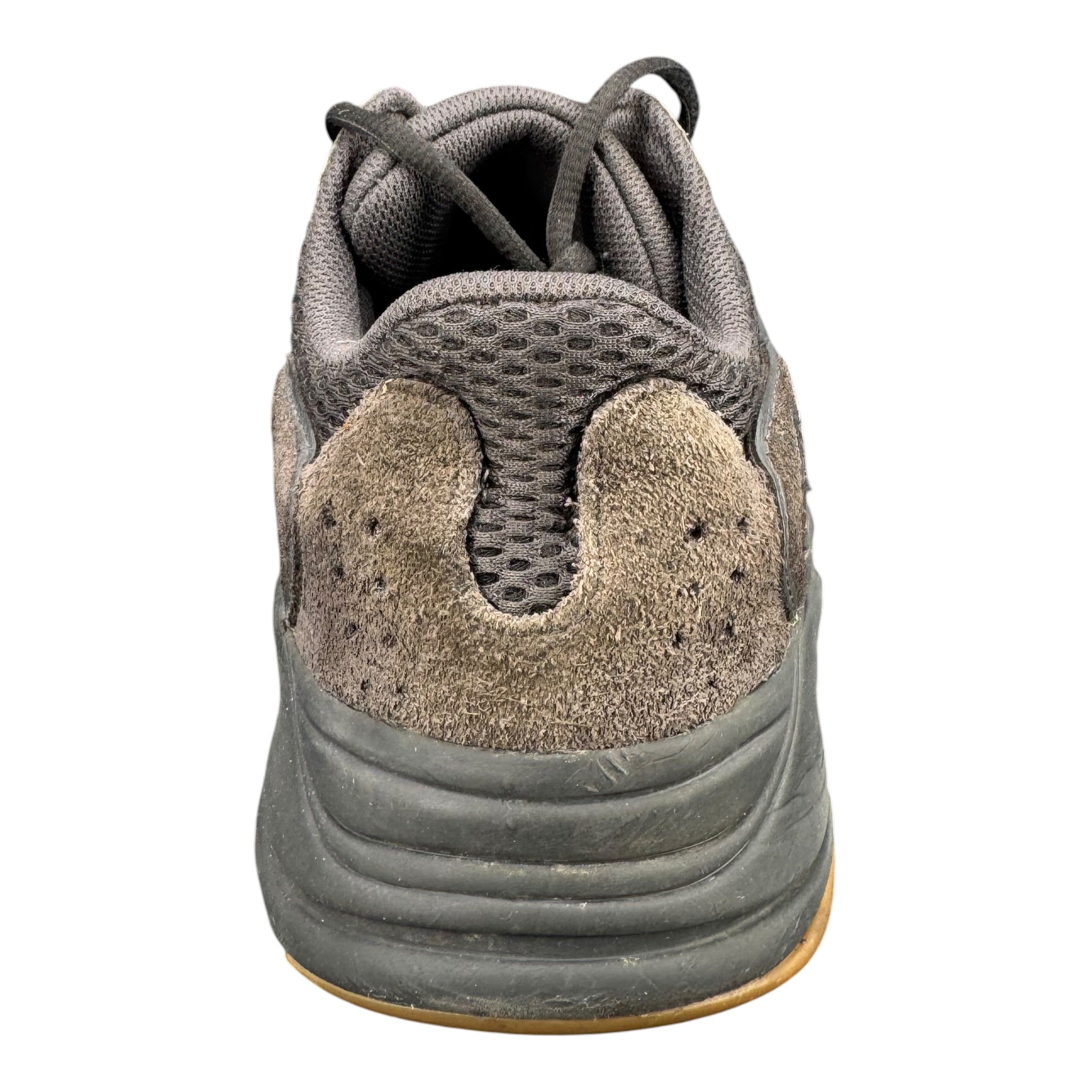 Yeezy boost 700 (44EU)