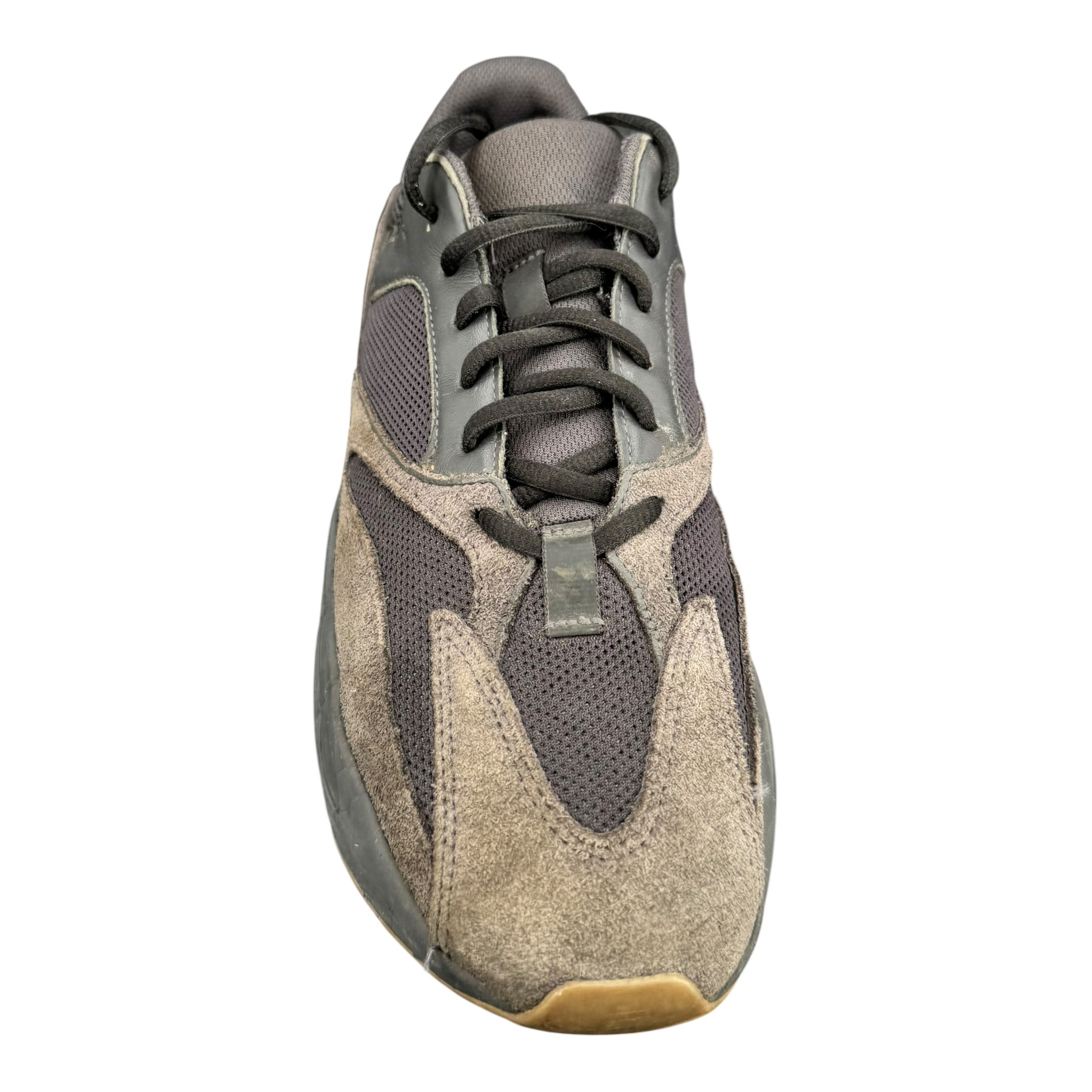 Yeezy boost 700 (44EU)
