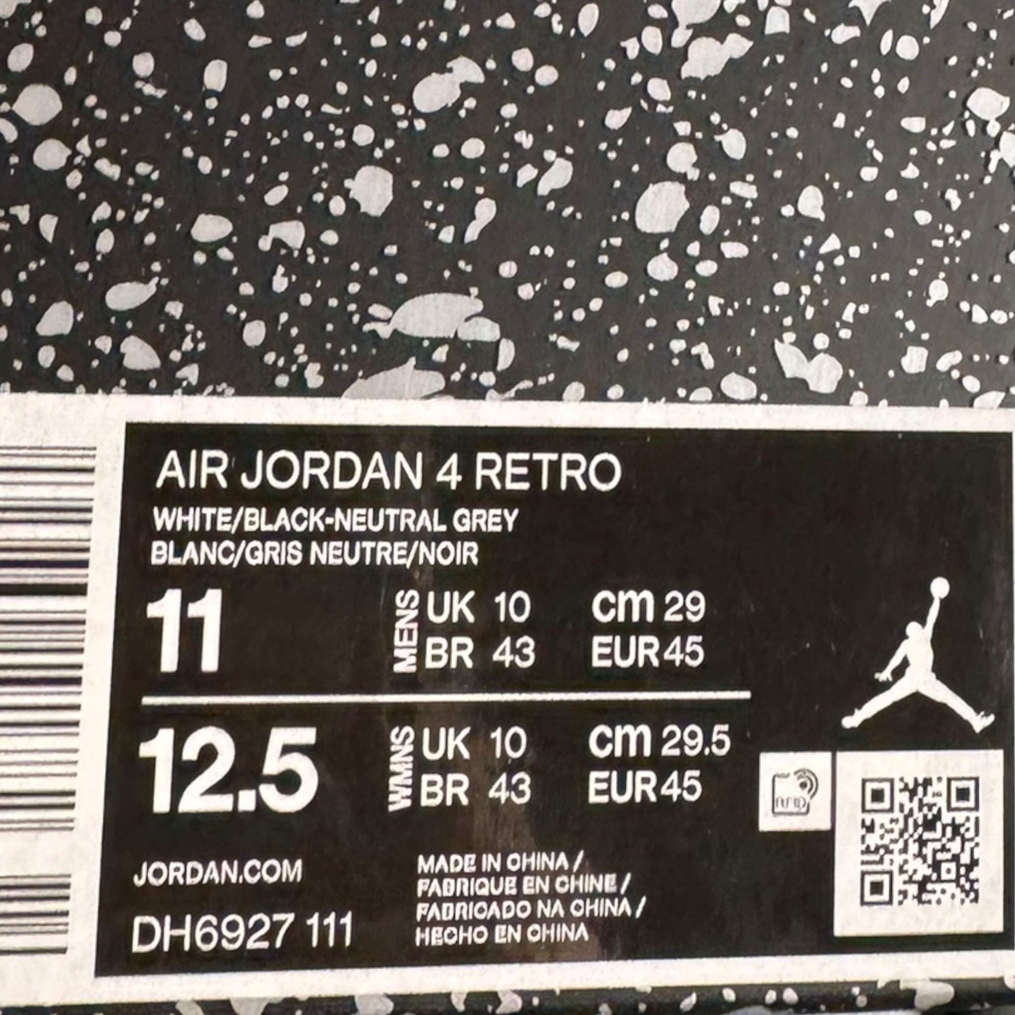 Jordan 4 Millitary Black (45EU)