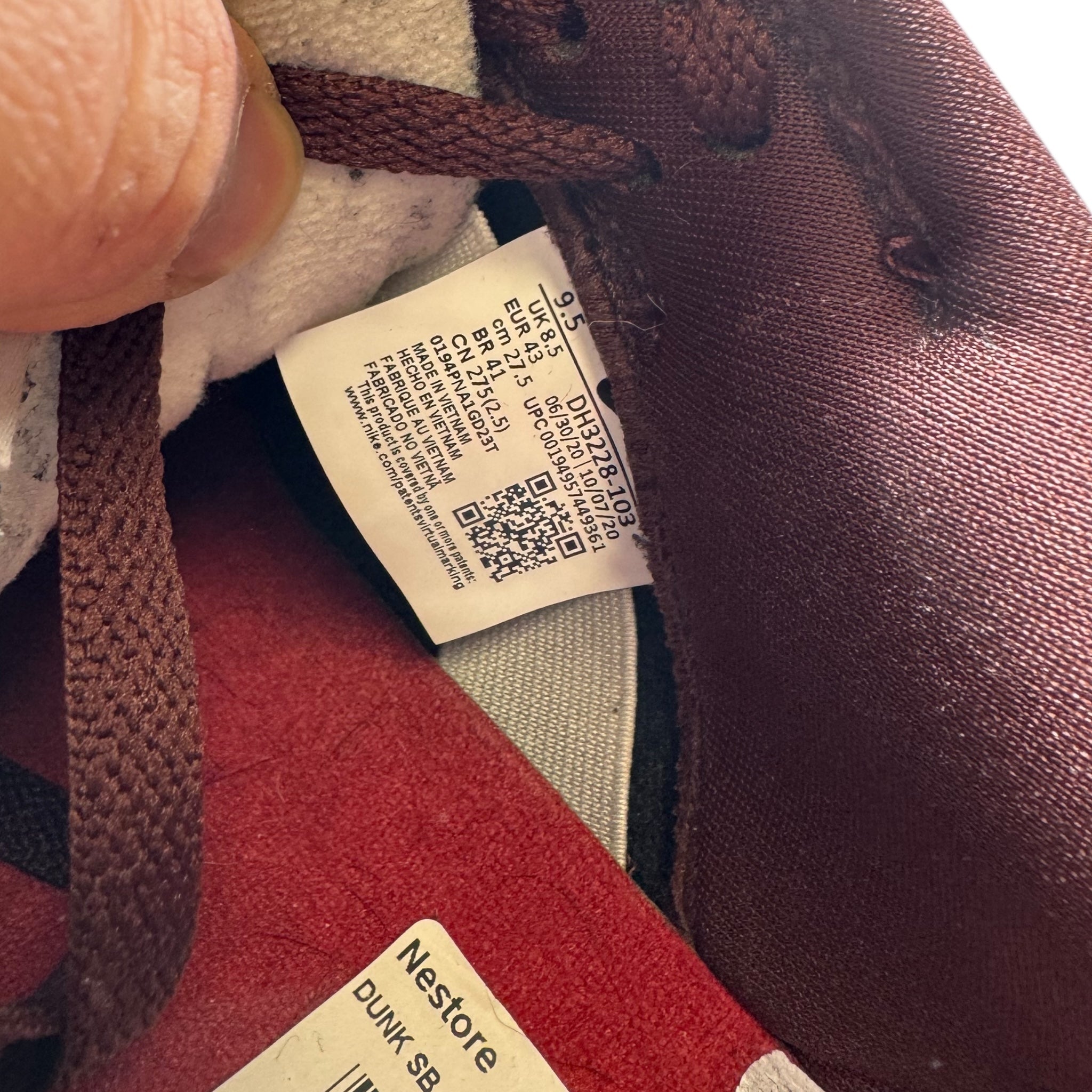 Dunk SB Supreme Stars Barkroot Marron (43EU)