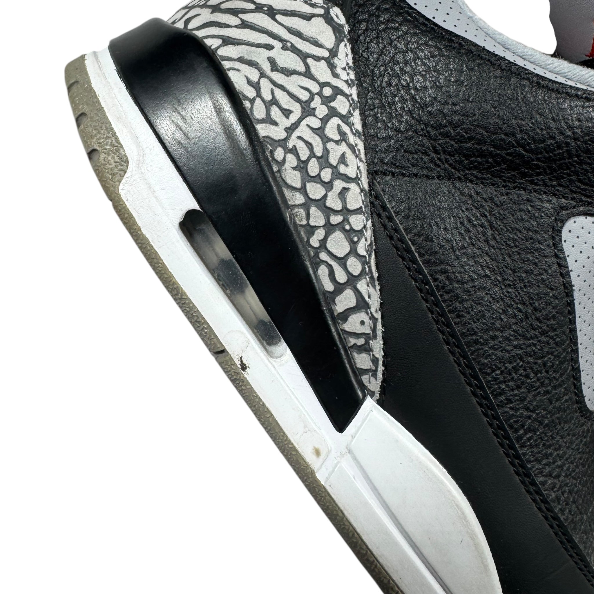Jordan 3 (42EU)
