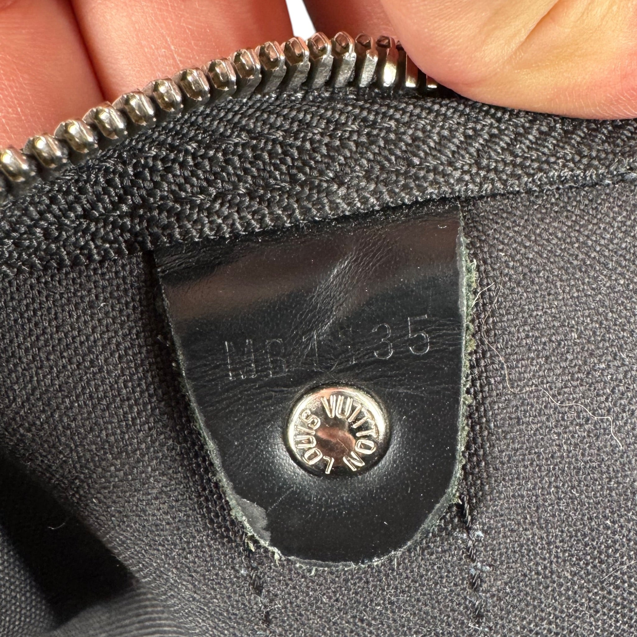 Keepal Damiers Noir Louis Vuitton (45)