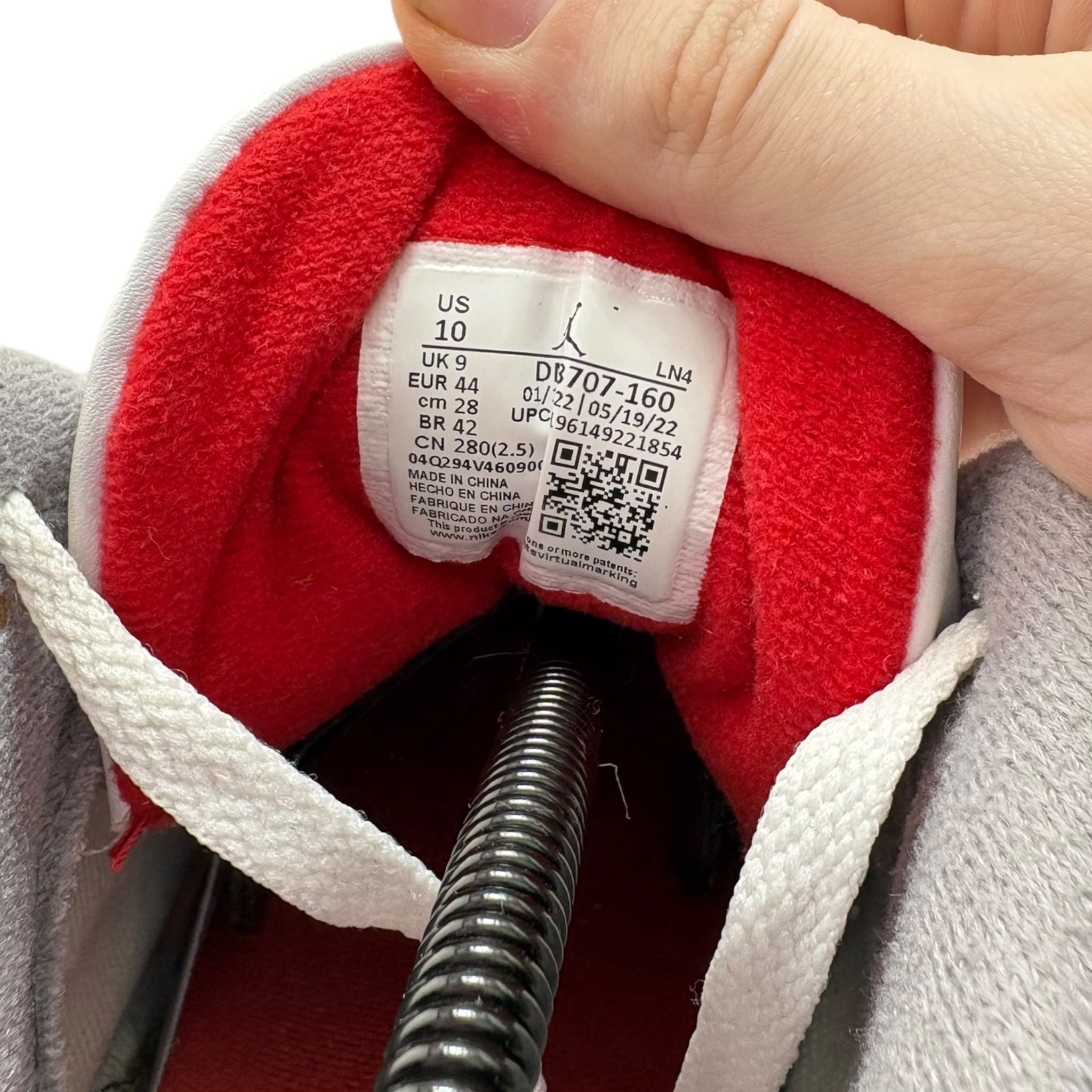 Jordan 3 Fire Red (44EU)