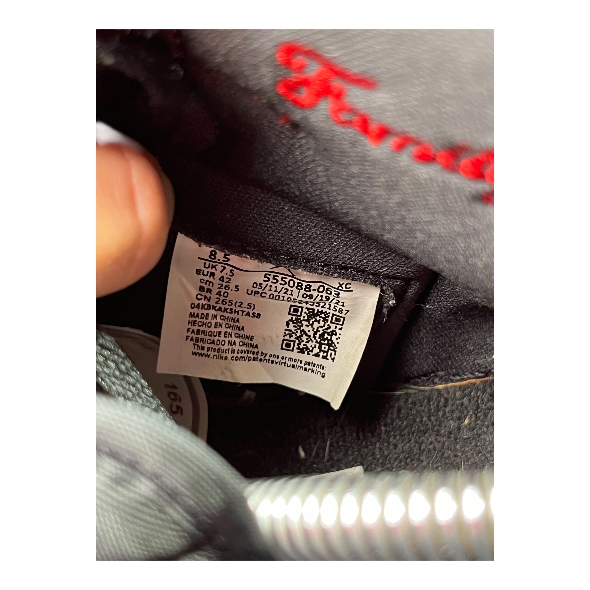 Jordan 1 Retro High OG Patent Bred (42EU)