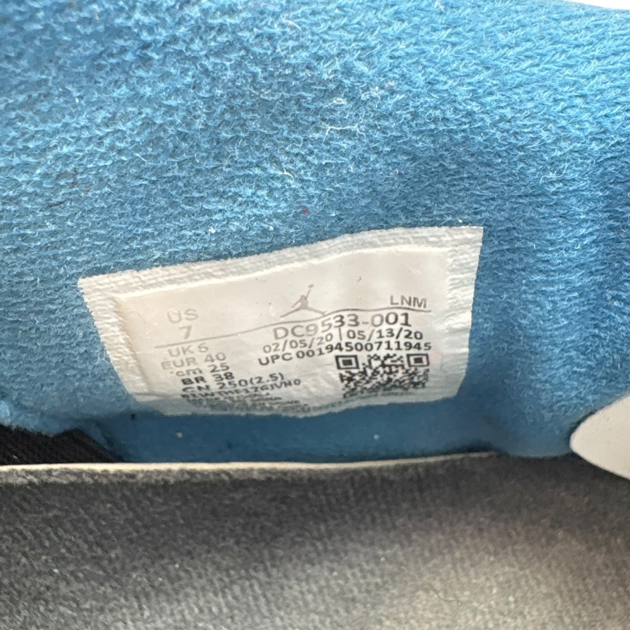 Jordan 4 Union (40EU)