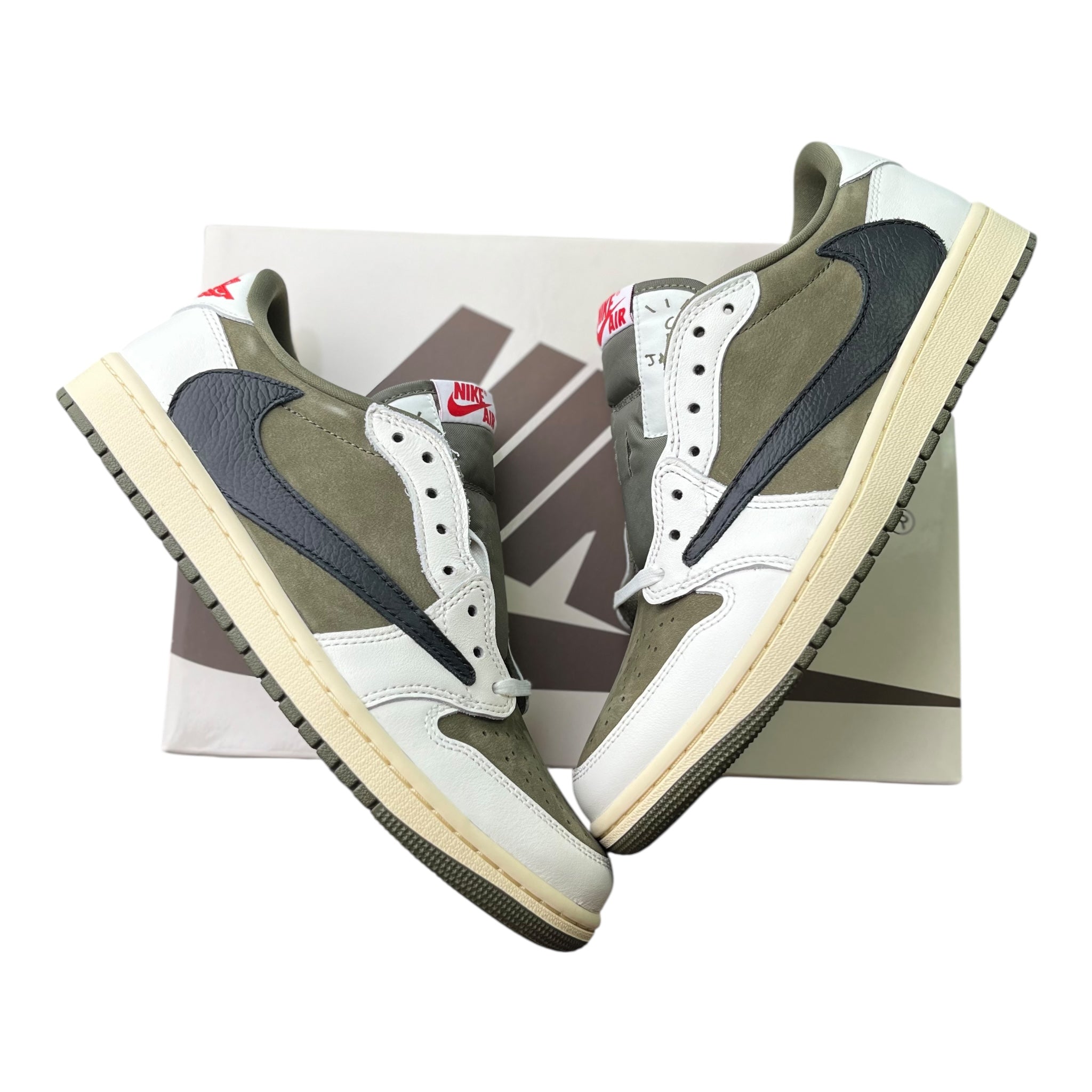 Jordan 1 Low OG SP Travis Scott Medium Olive (42EU)
